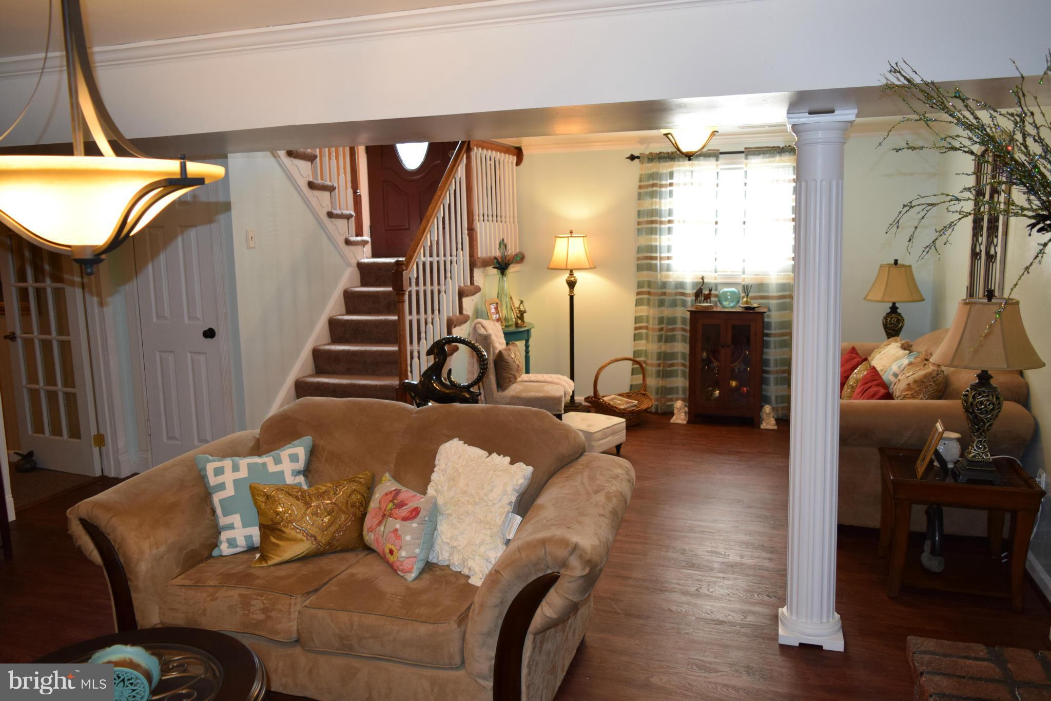 GLENARDEN WOODS - Residential