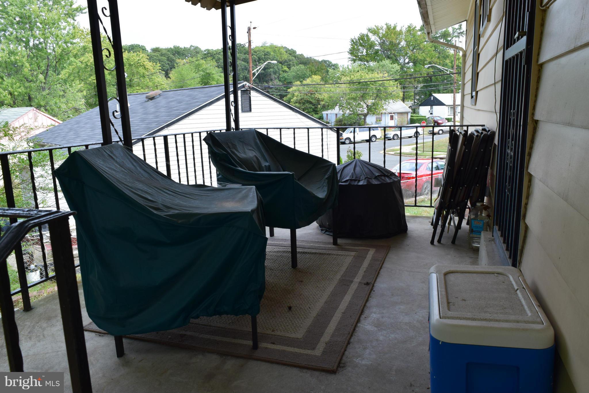 GLENARDEN WOODS - Residential