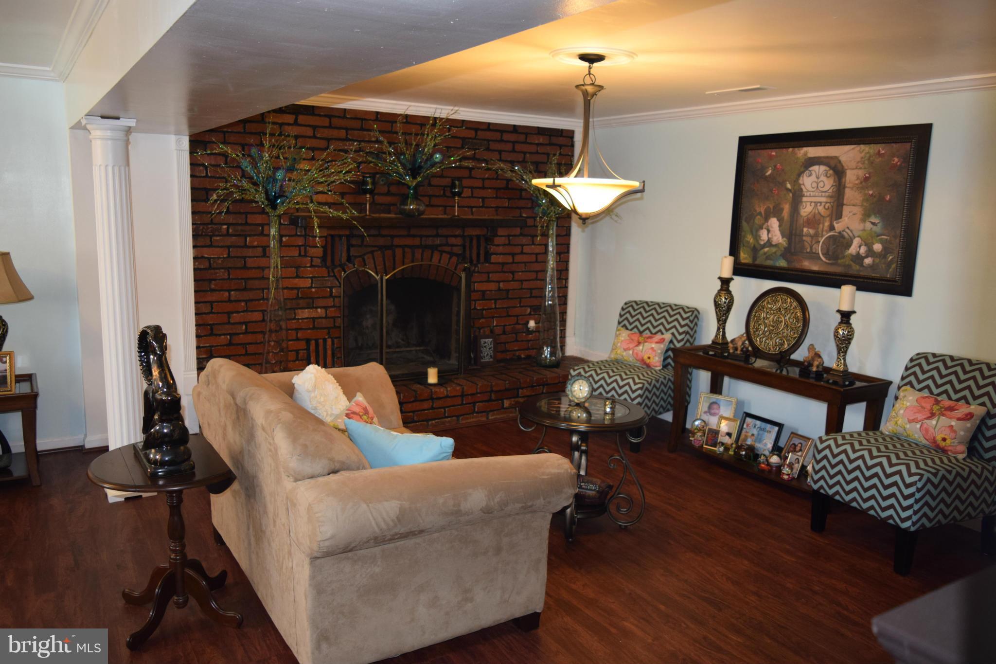 GLENARDEN WOODS - Residential