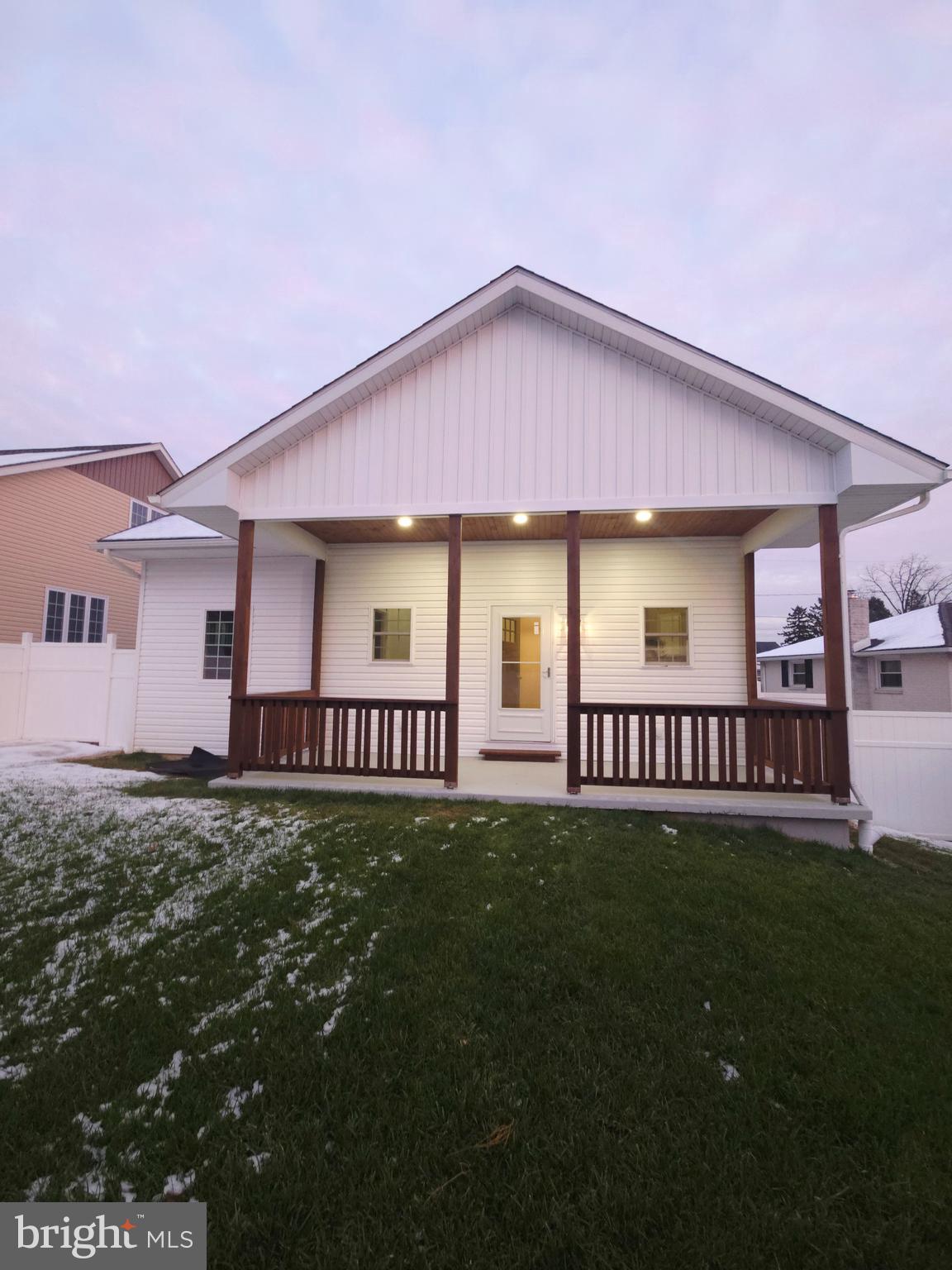 1015 CHAMBERS STREET