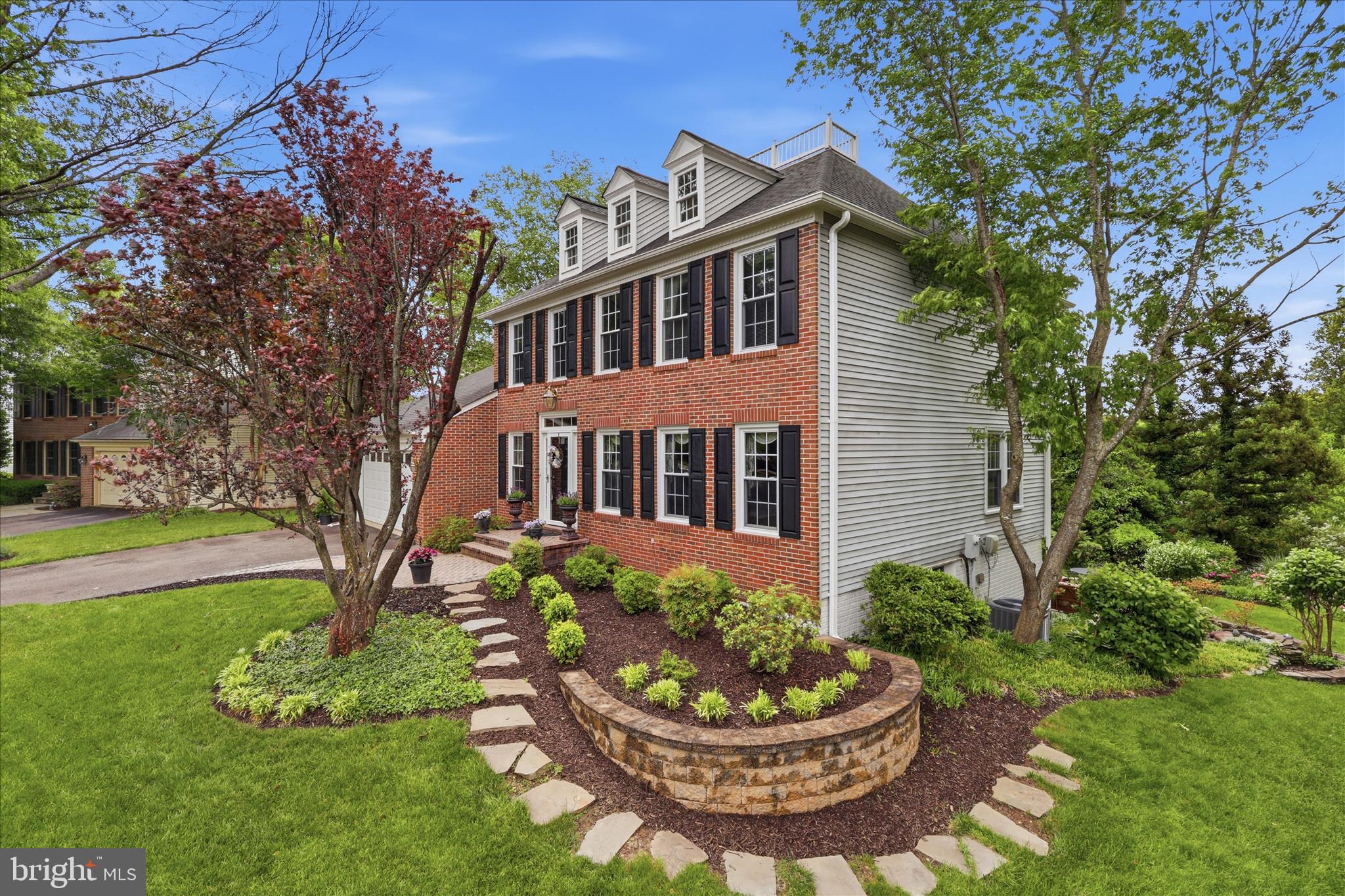 CROSSPOINTE - Residential