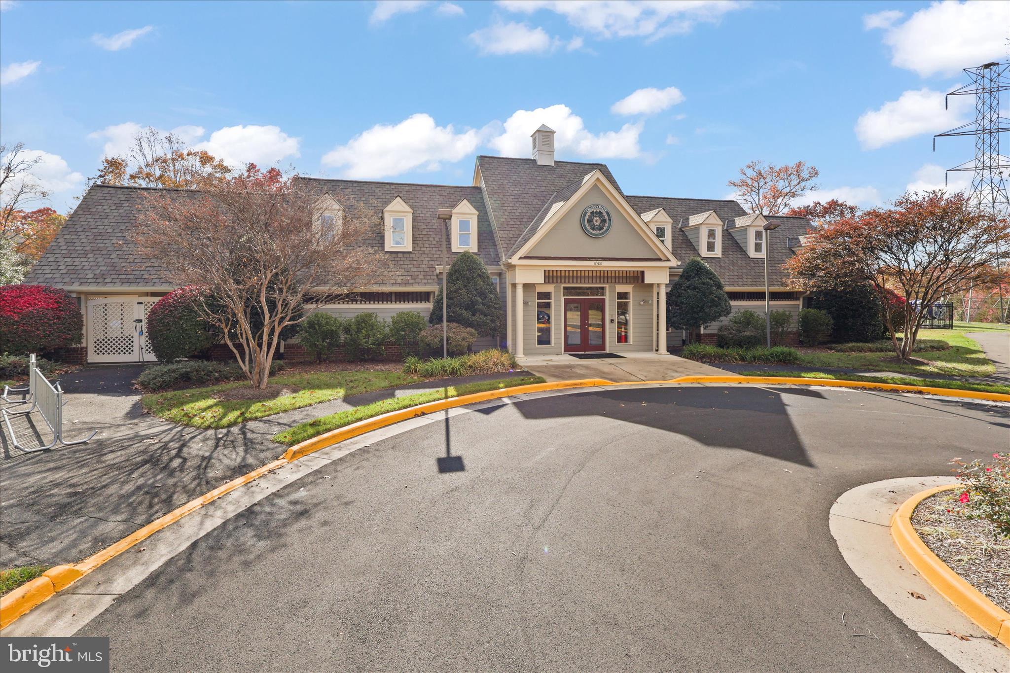 CROSSPOINTE - Residential