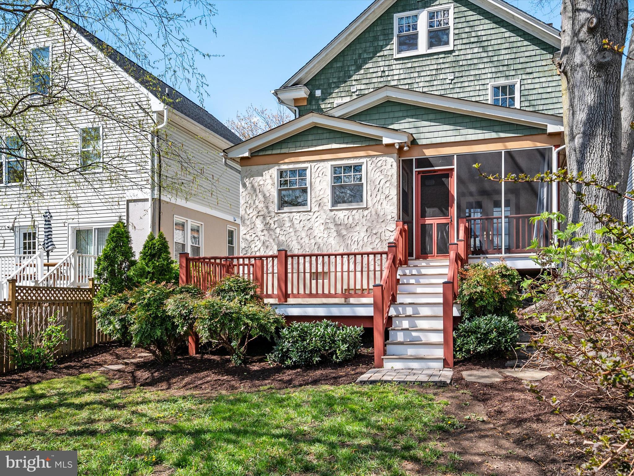 MURRAY HILL - Residential