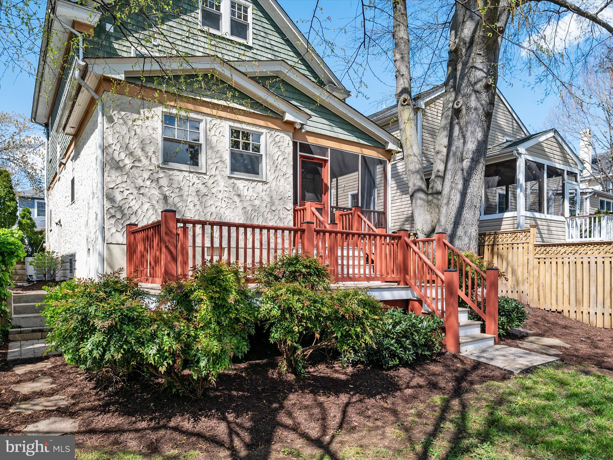 MURRAY HILL - Residential