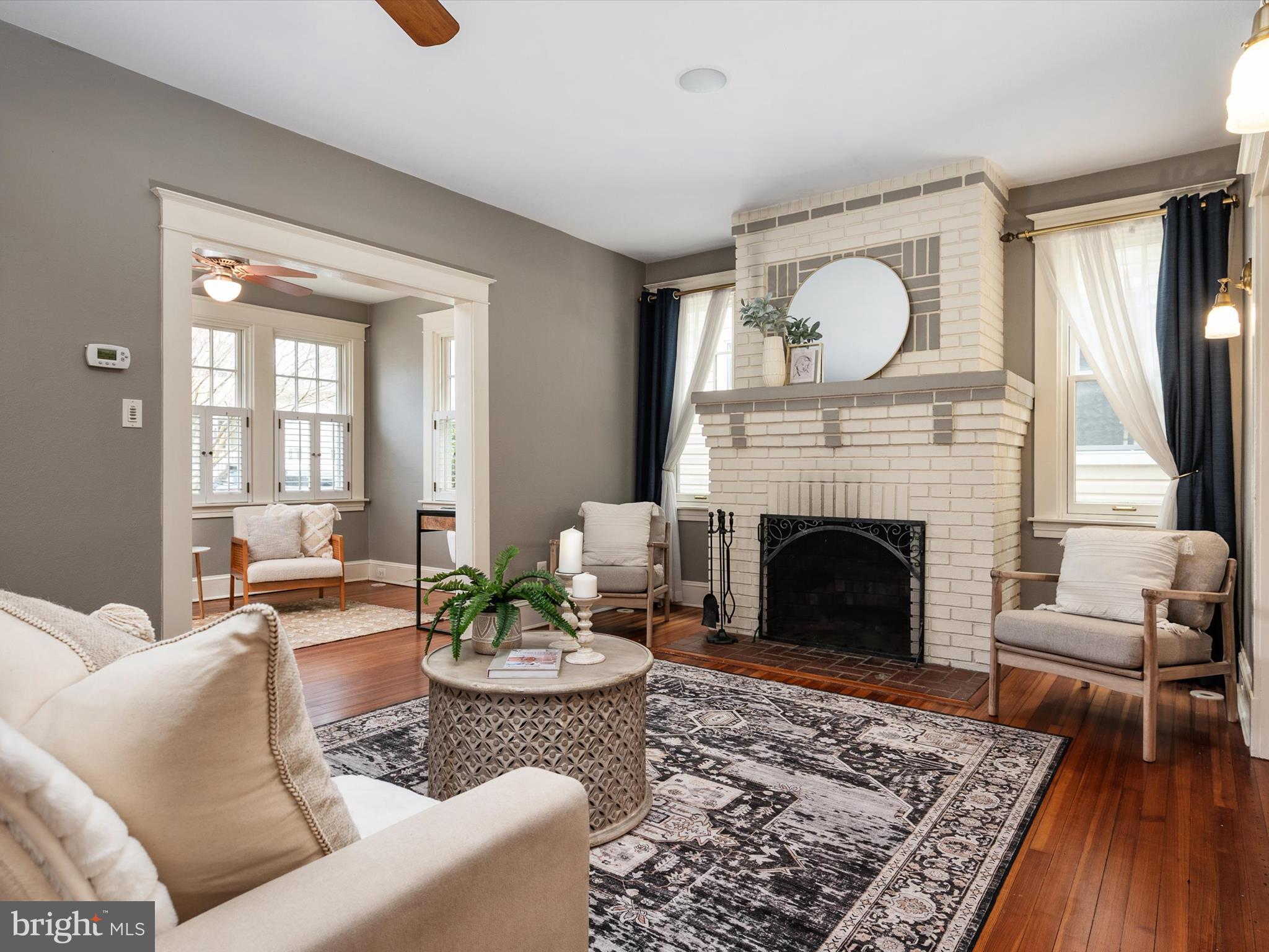 MURRAY HILL - Residential