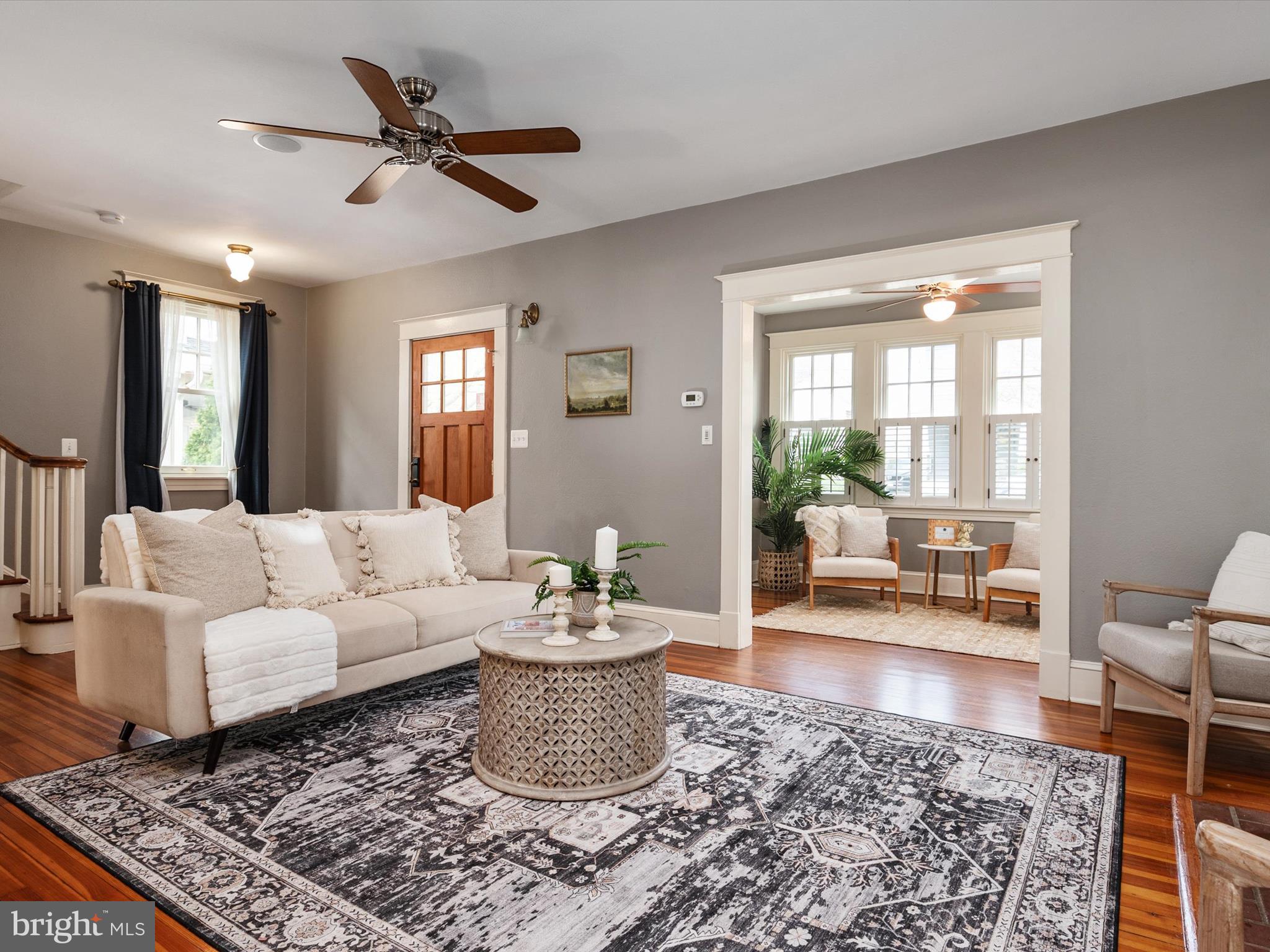 MURRAY HILL - Residential