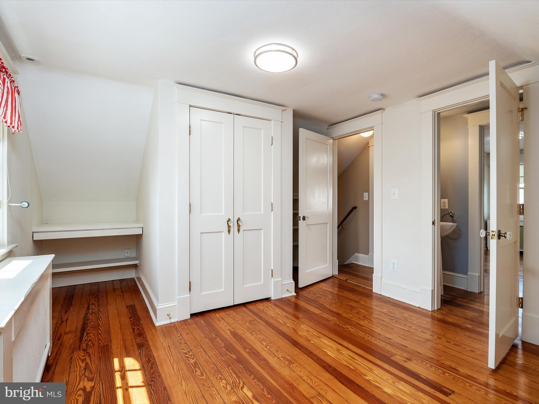 MURRAY HILL - Residential