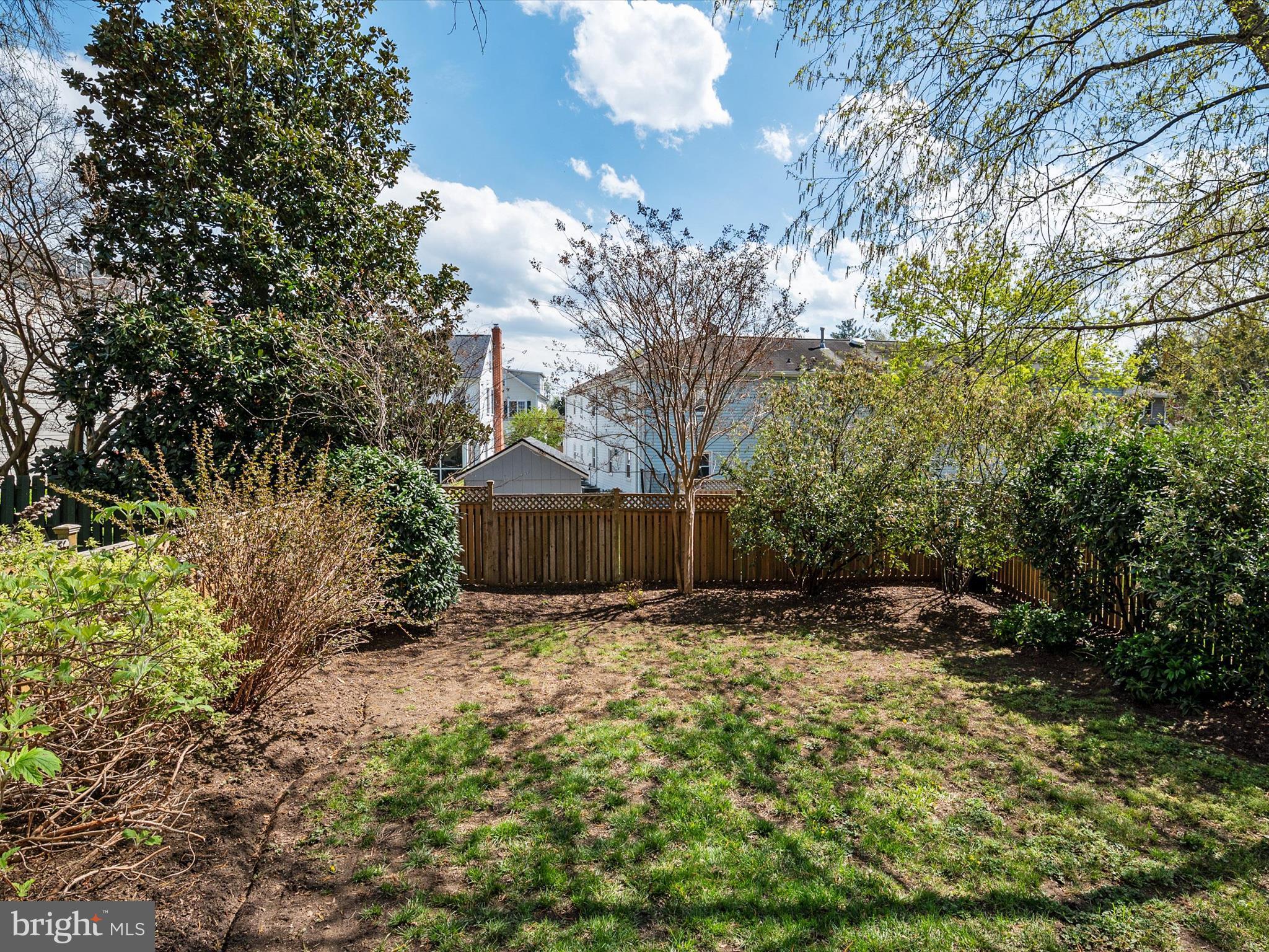 MURRAY HILL - Residential