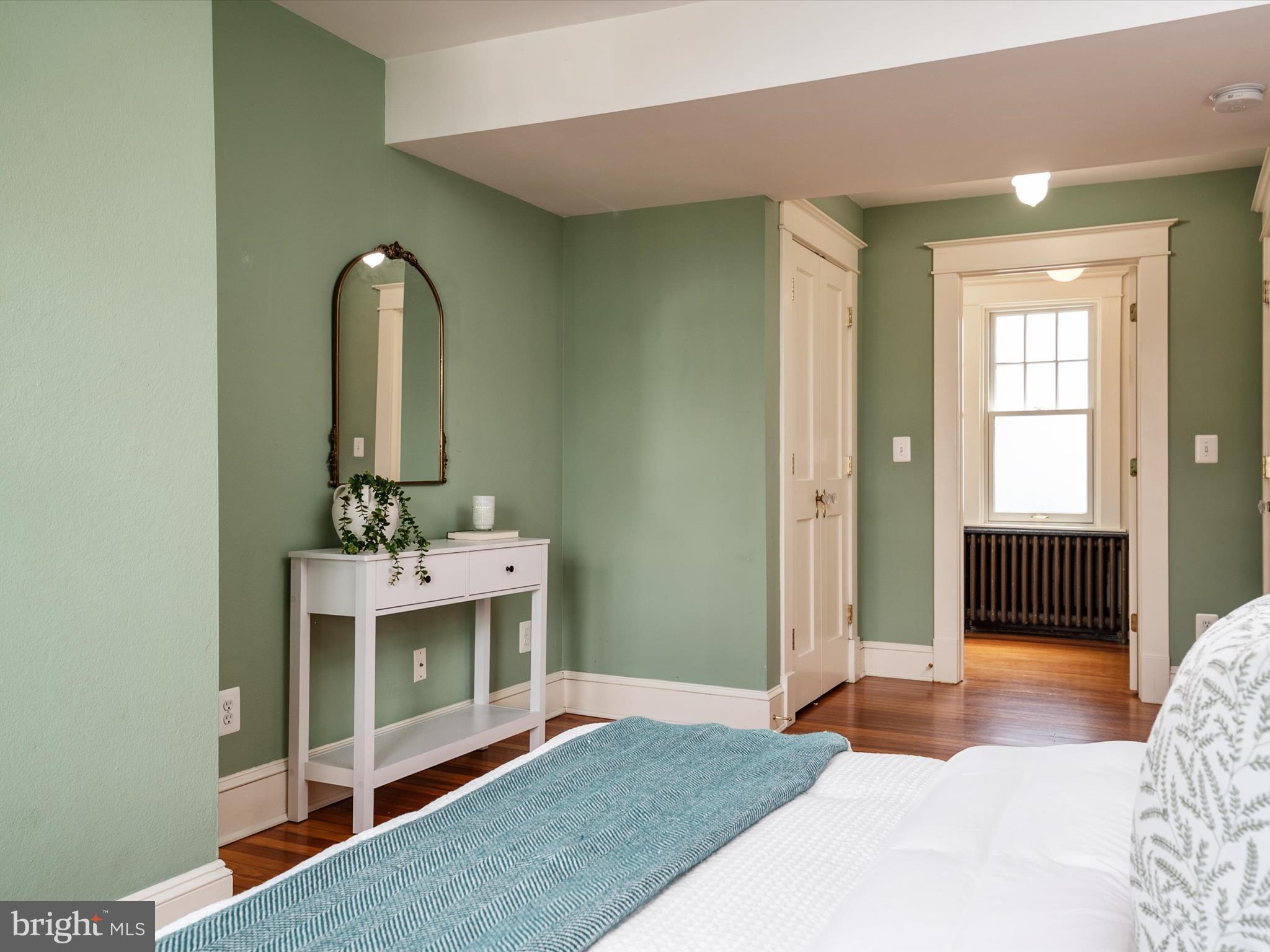 MURRAY HILL - Residential