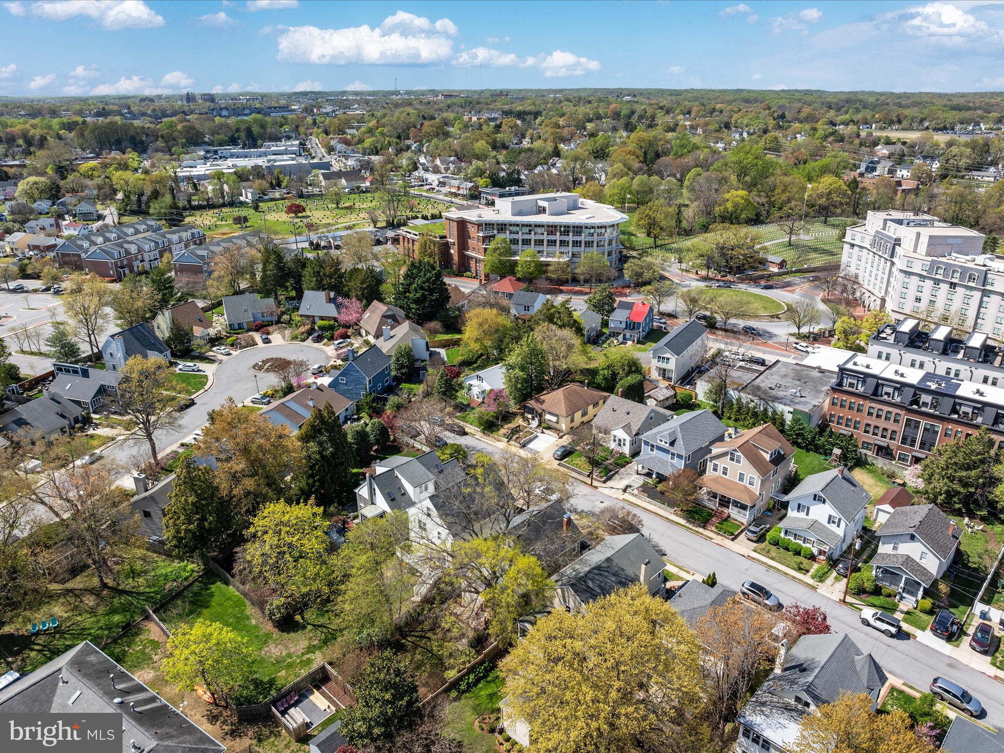 MURRAY HILL - Residential