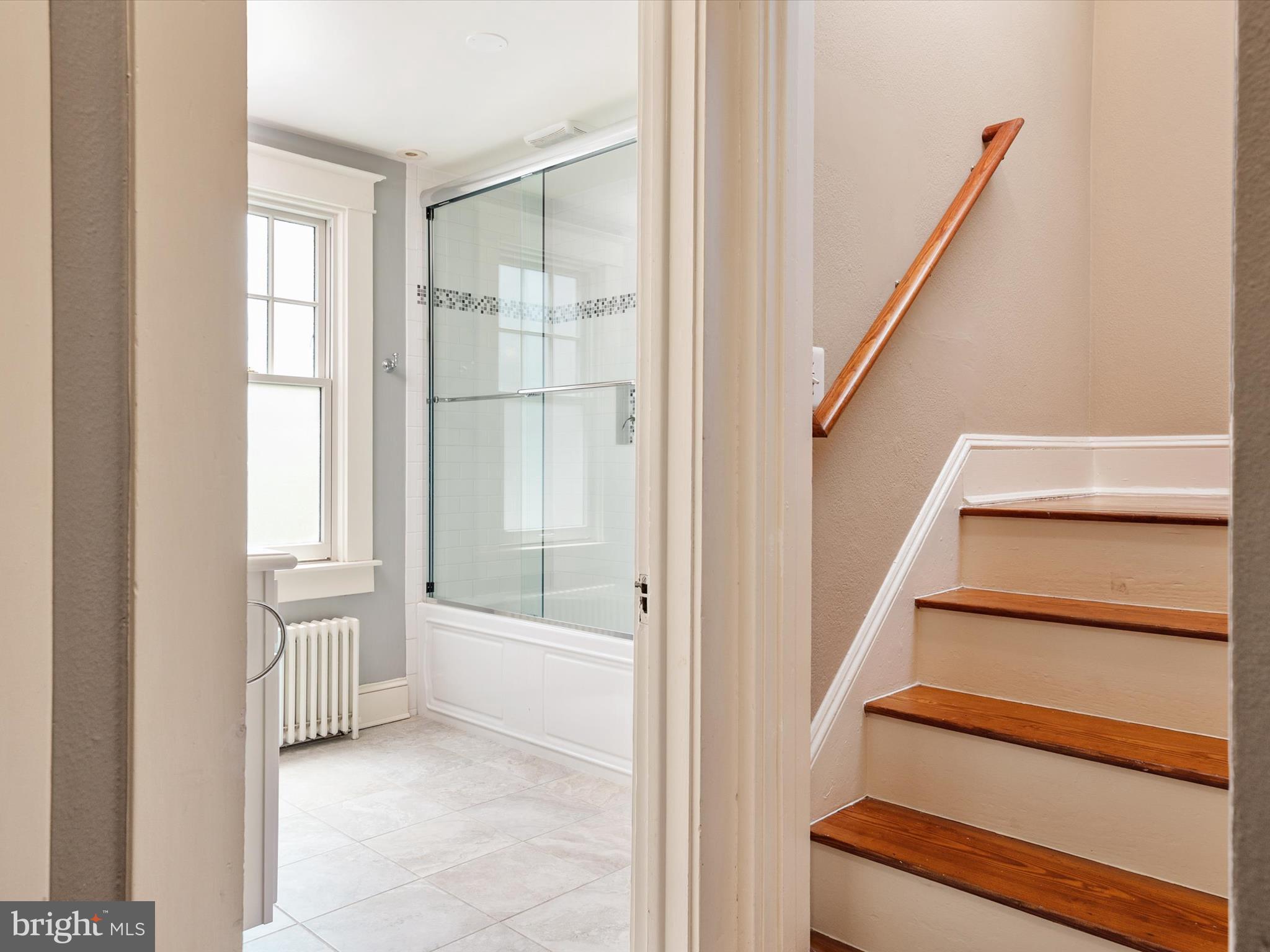 MURRAY HILL - Residential