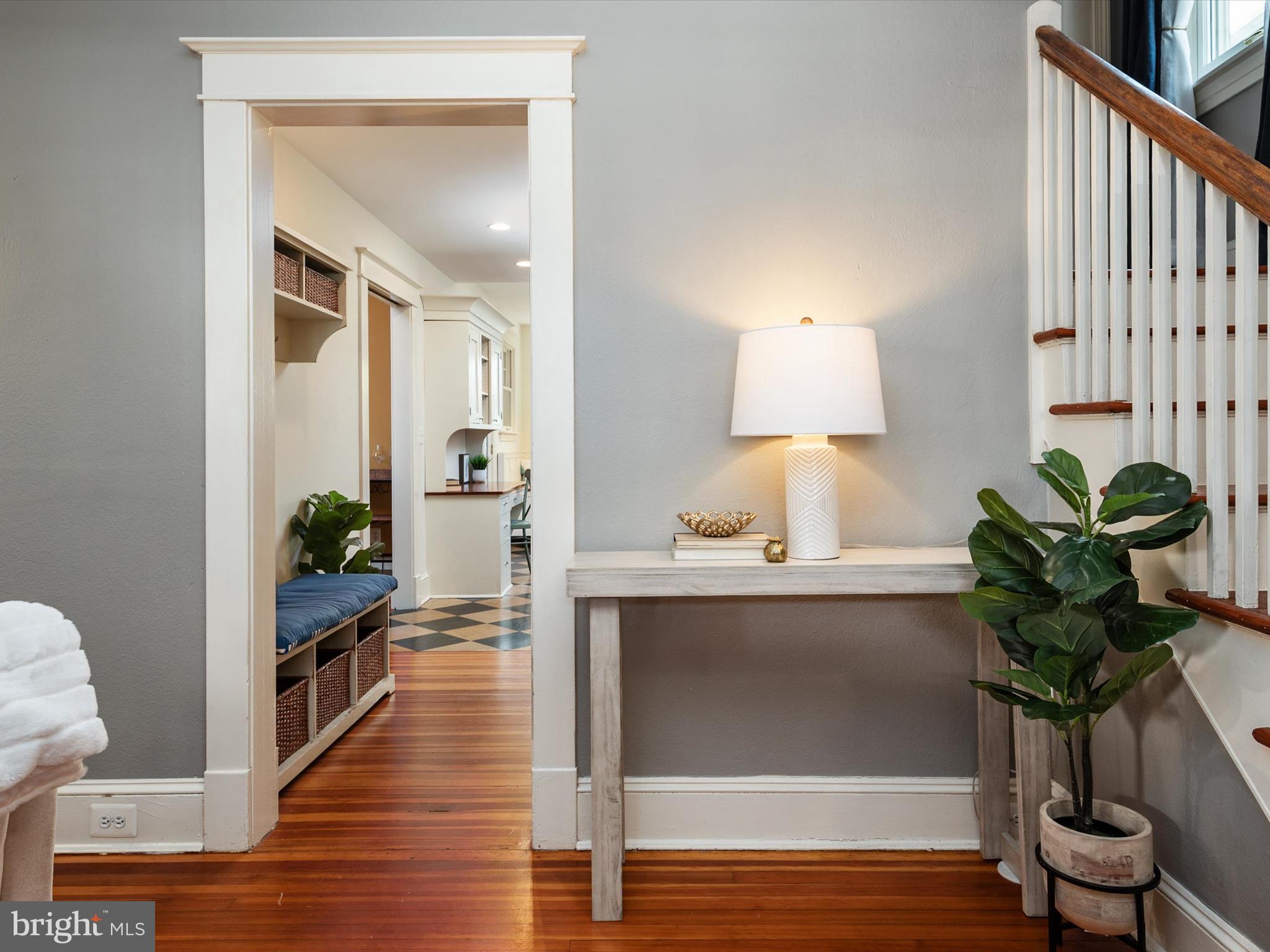 MURRAY HILL - Residential