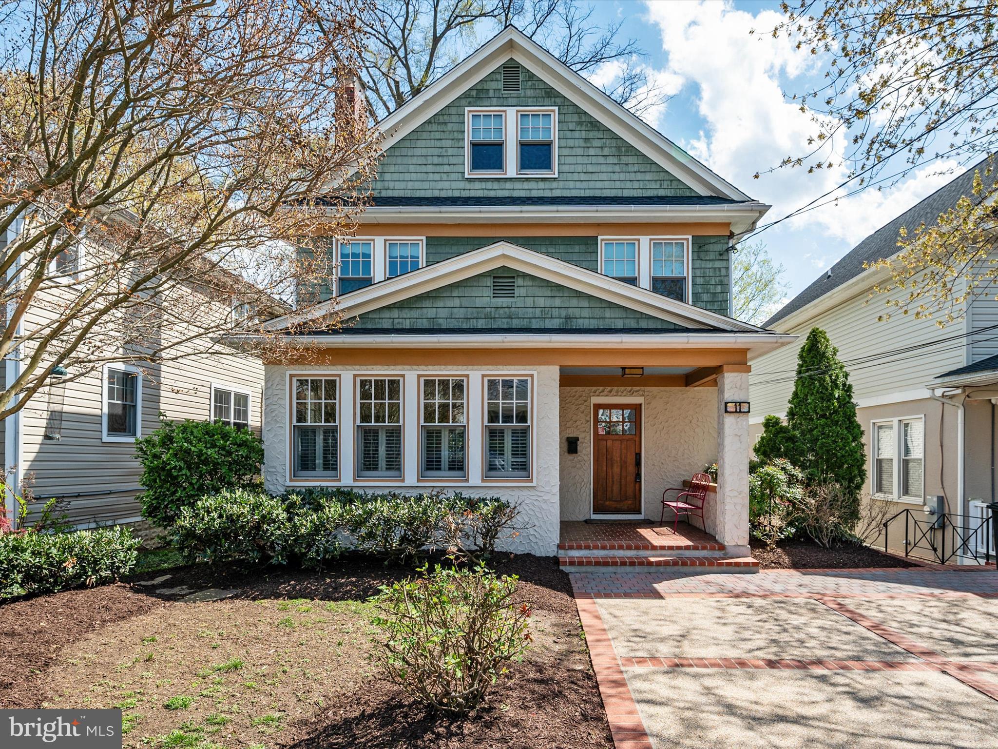 MURRAY HILL - Residential