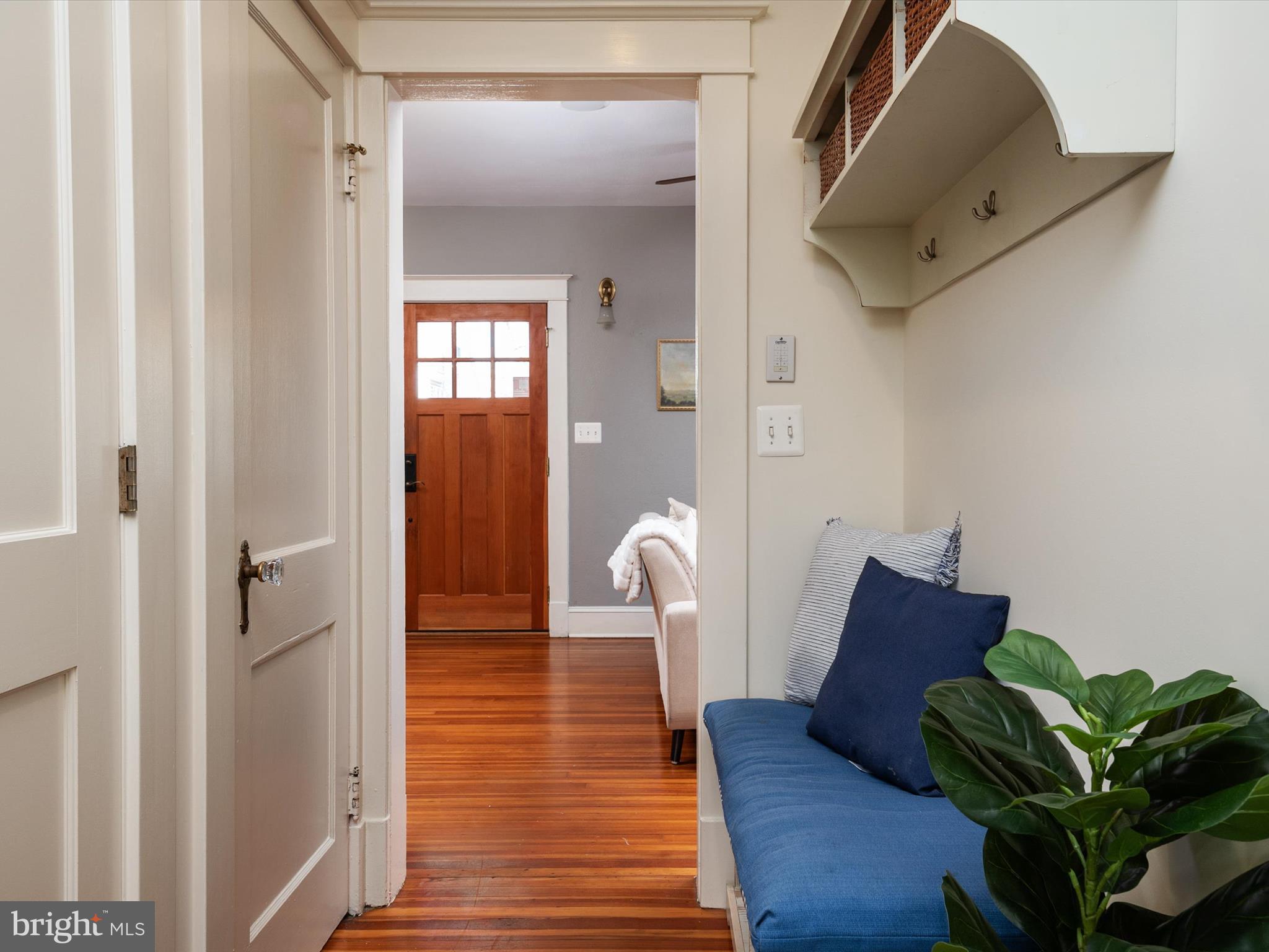 MURRAY HILL - Residential