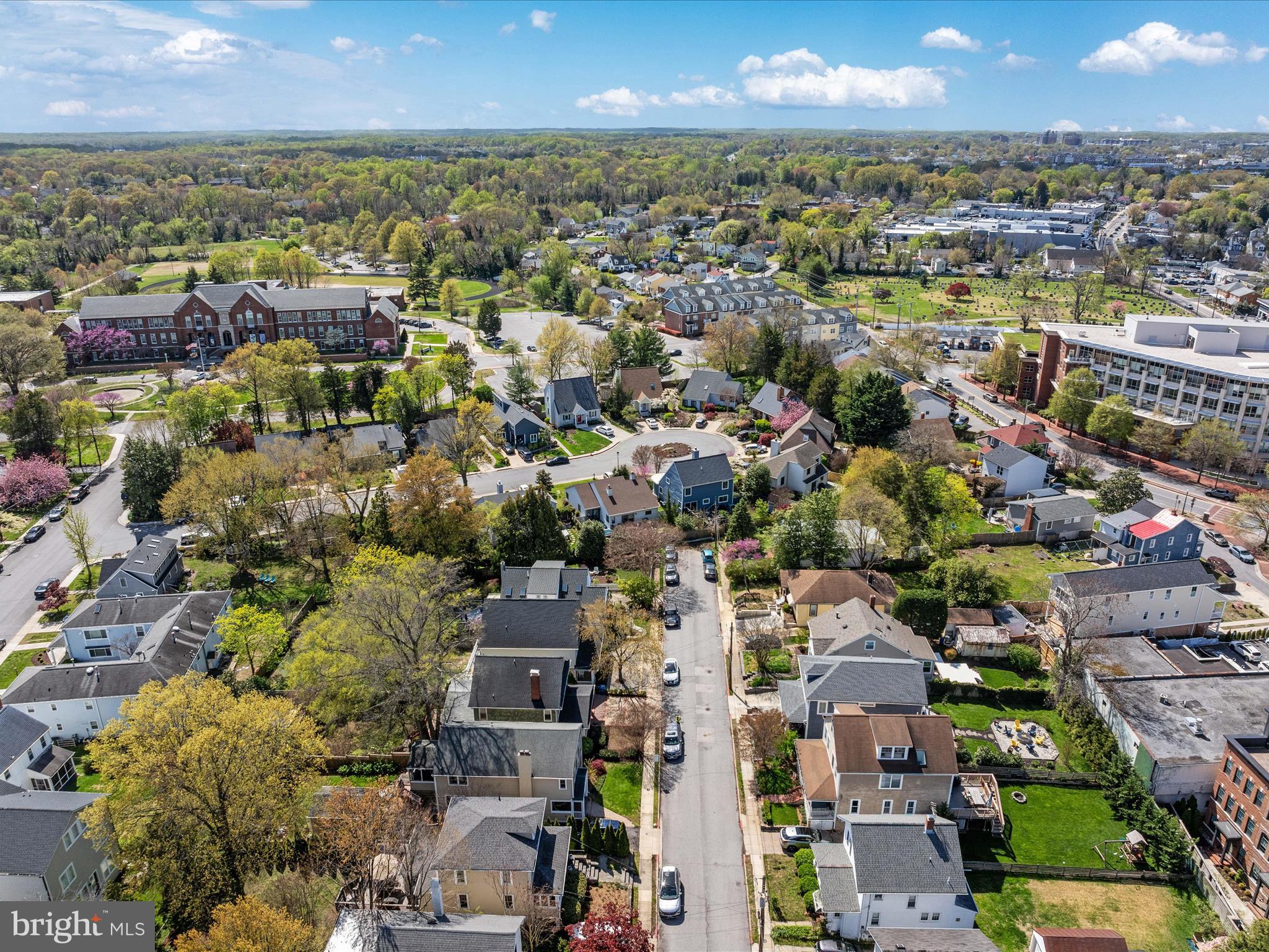 MURRAY HILL - Residential