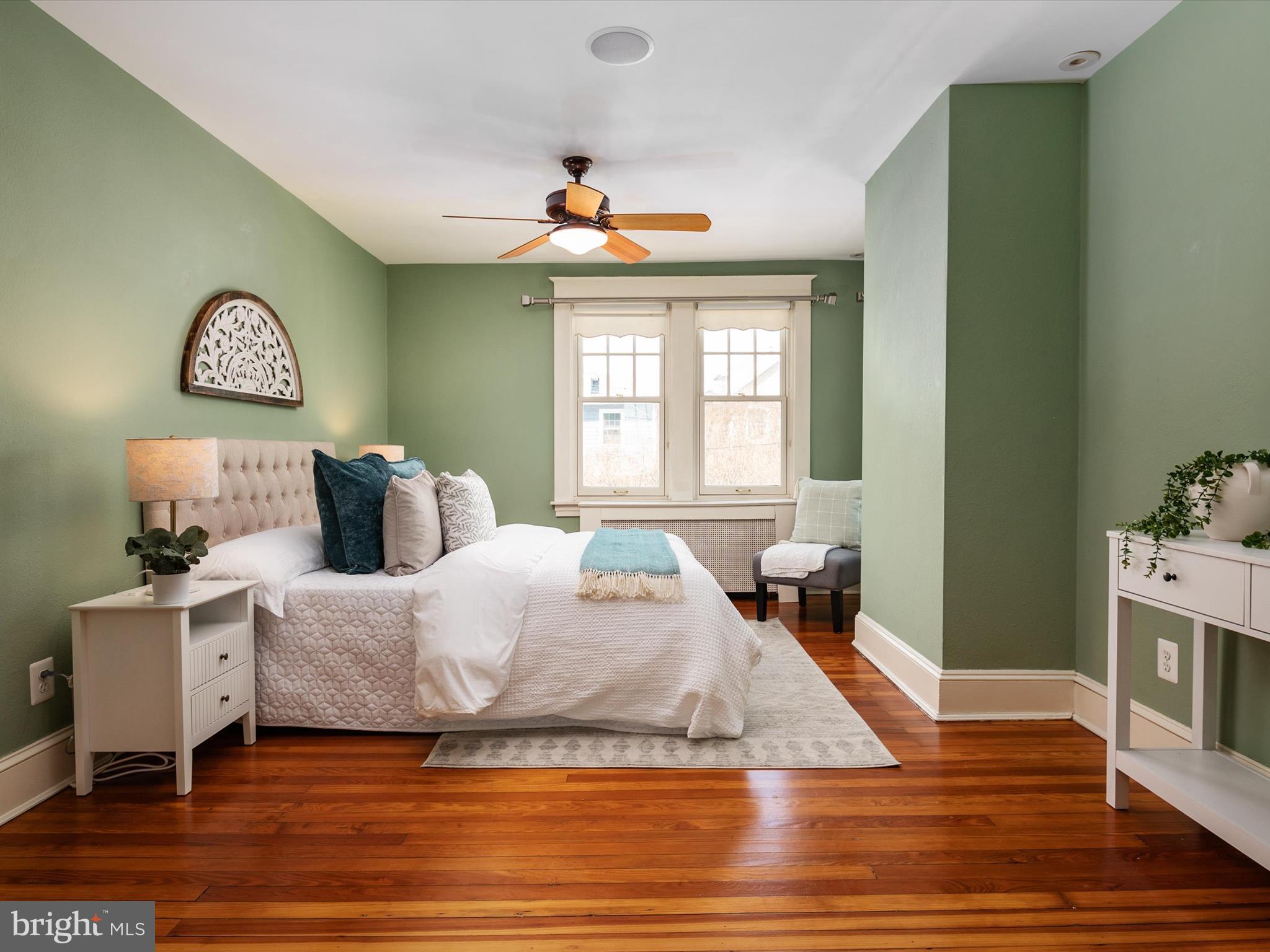 MURRAY HILL - Residential