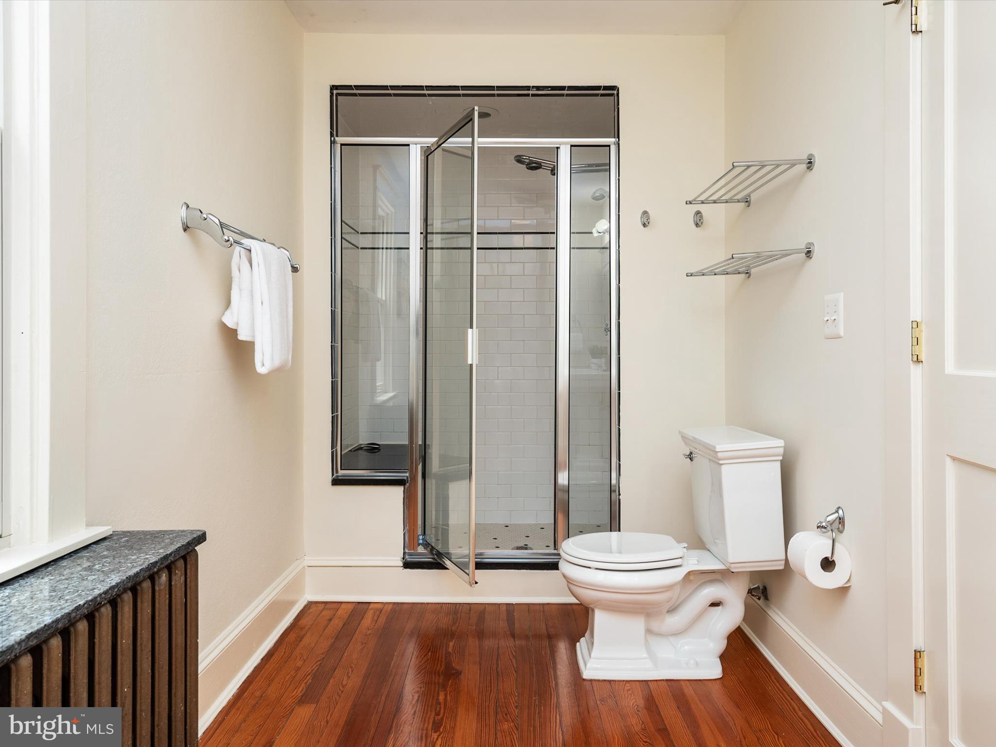 MURRAY HILL - Residential