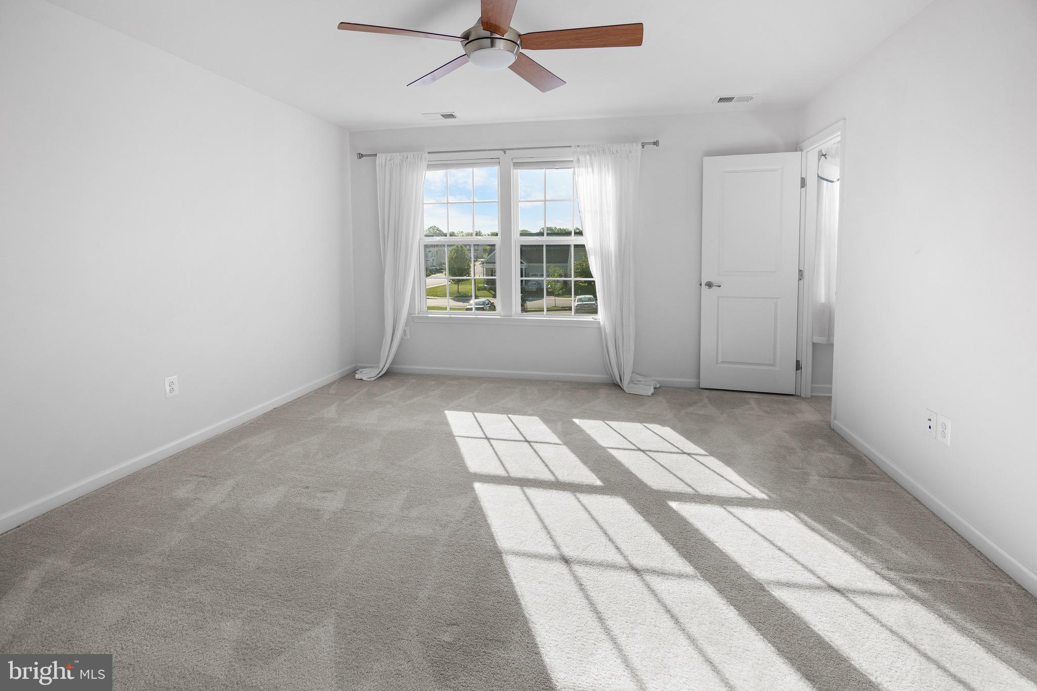 POTOMAC STATION - Residential