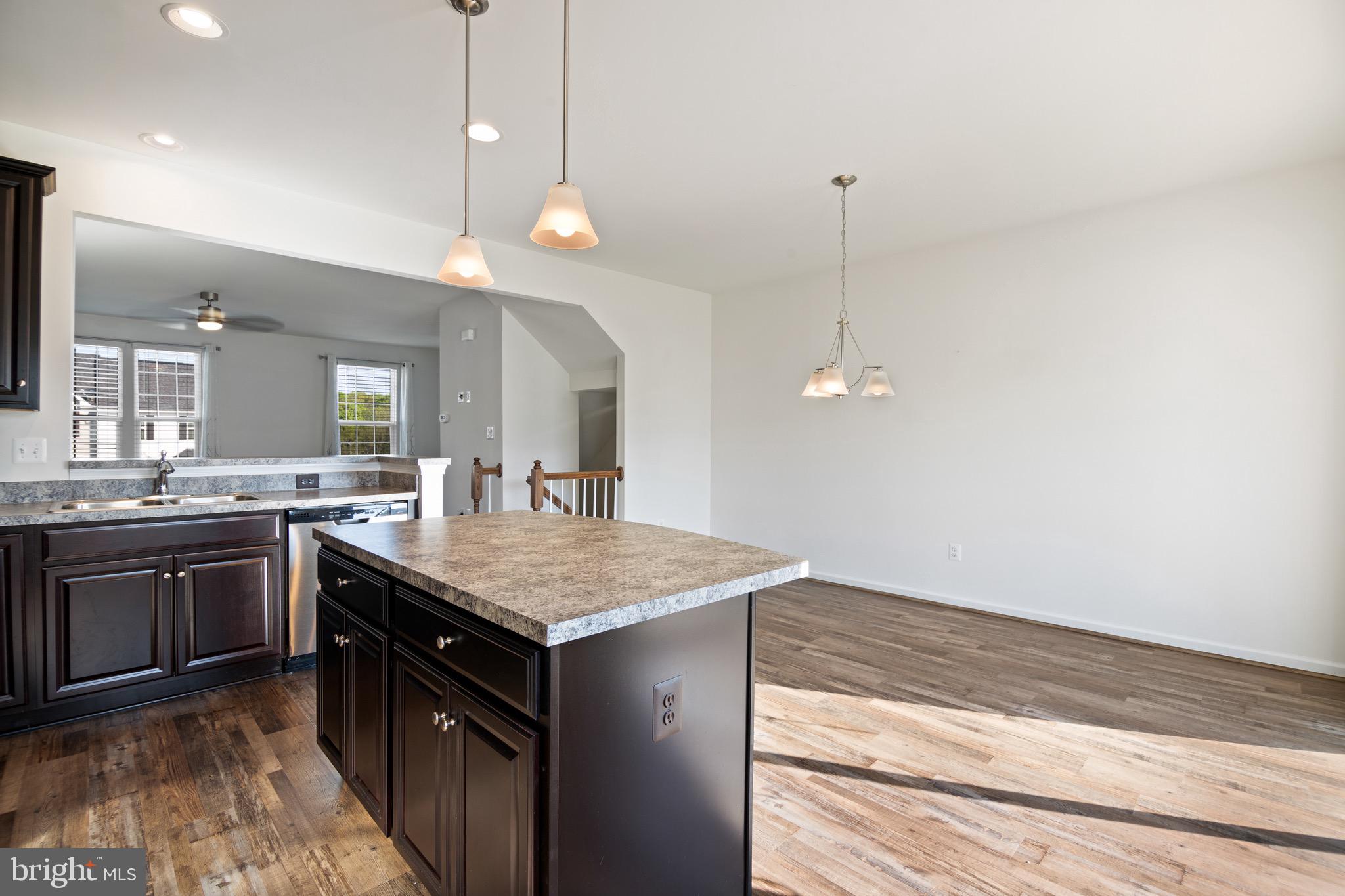 POTOMAC STATION - Residential