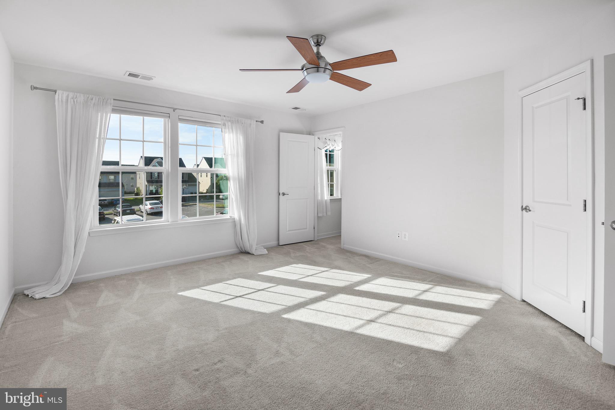 POTOMAC STATION - Residential