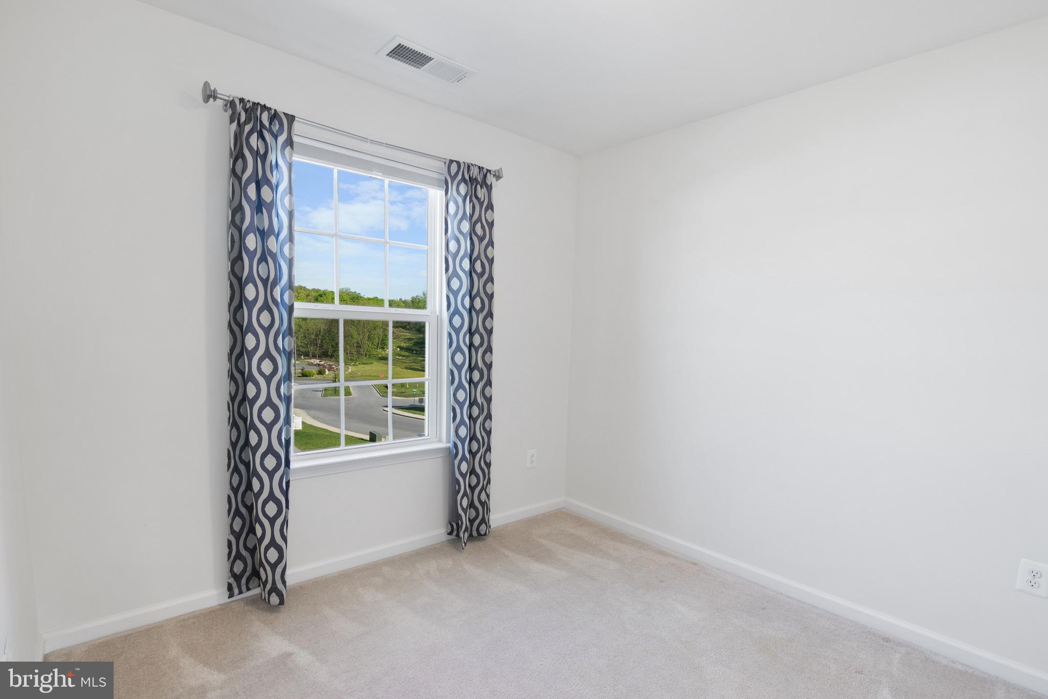 POTOMAC STATION - Residential