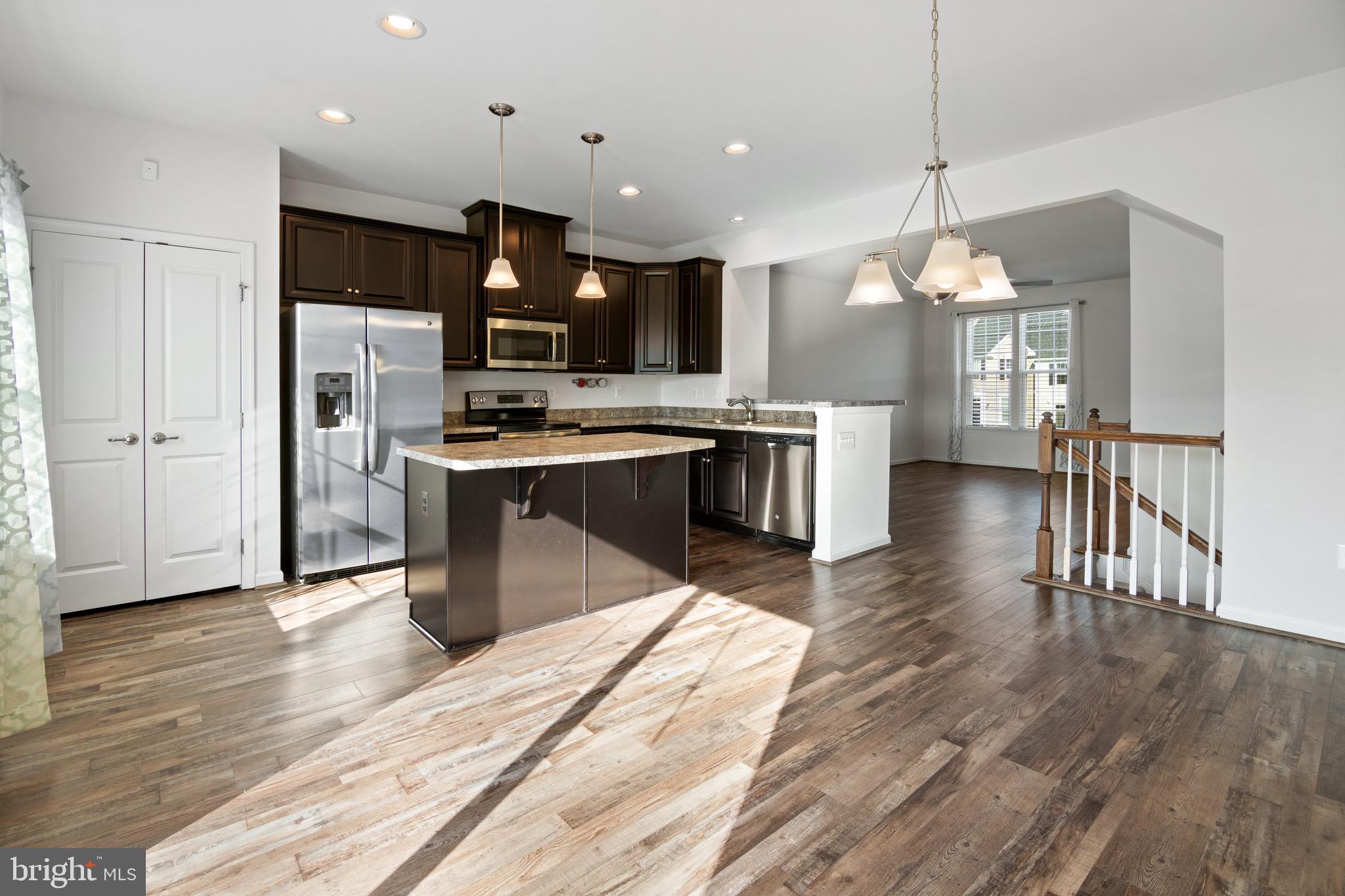 POTOMAC STATION - Residential