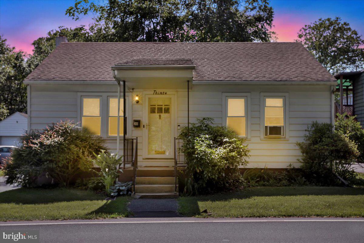 30 N DWIGHT STREET