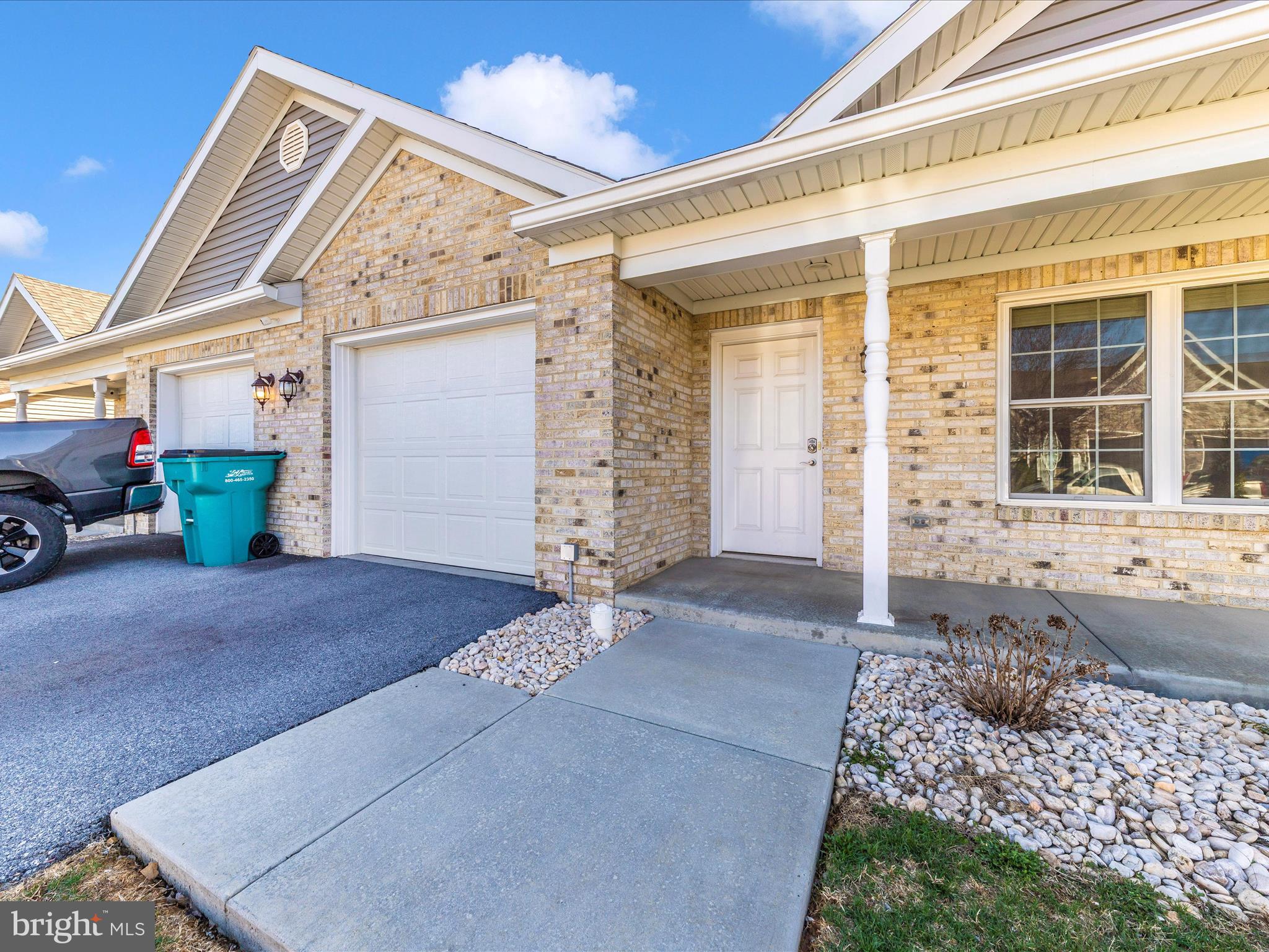 TWIN RIDGE - Residential