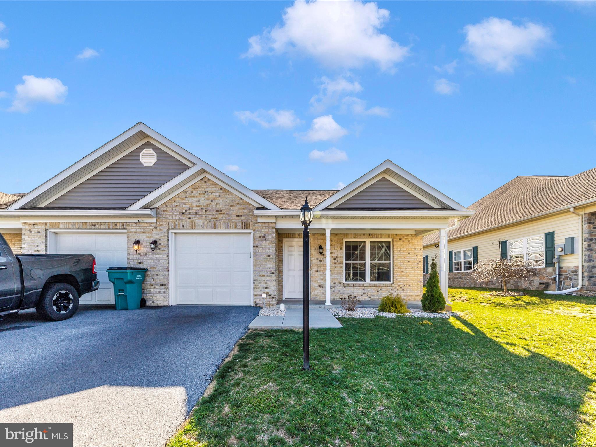 TWIN RIDGE - Residential