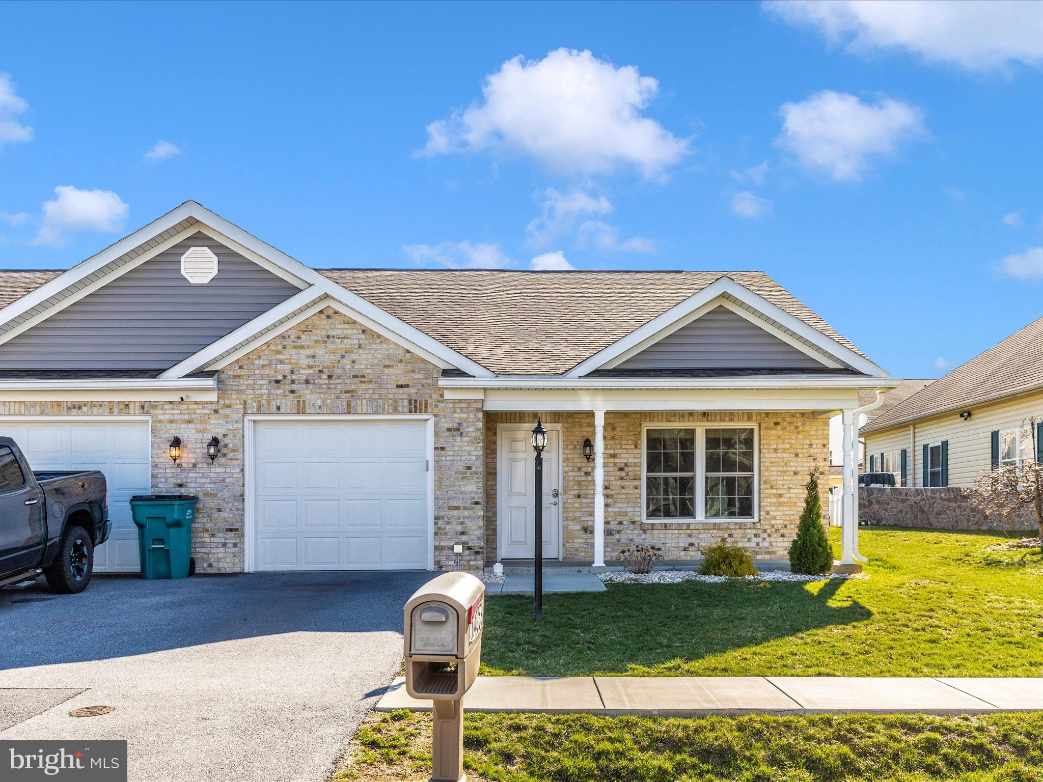 TWIN RIDGE - Residential