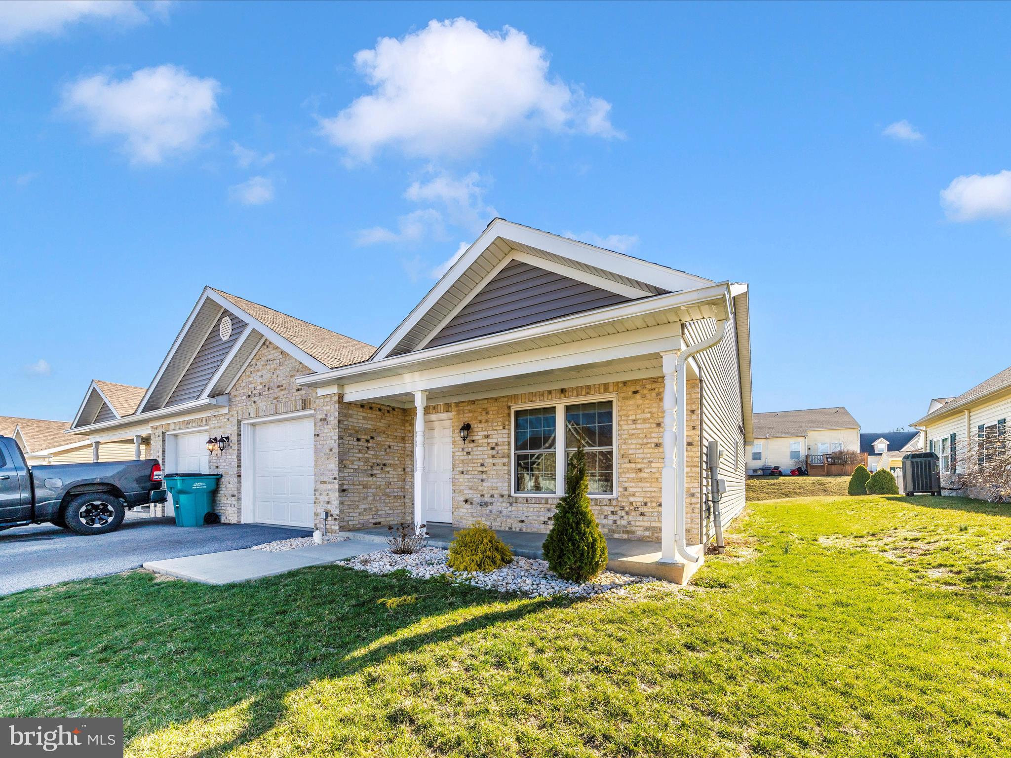 TWIN RIDGE - Residential