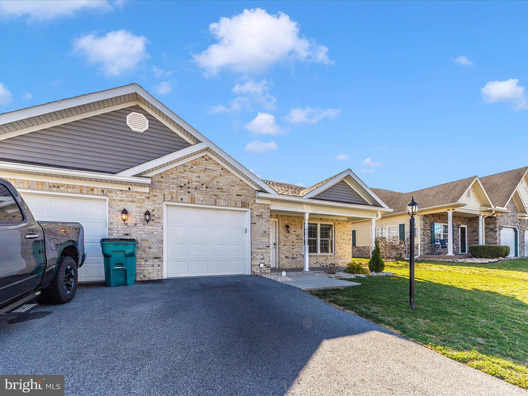 TWIN RIDGE - Residential