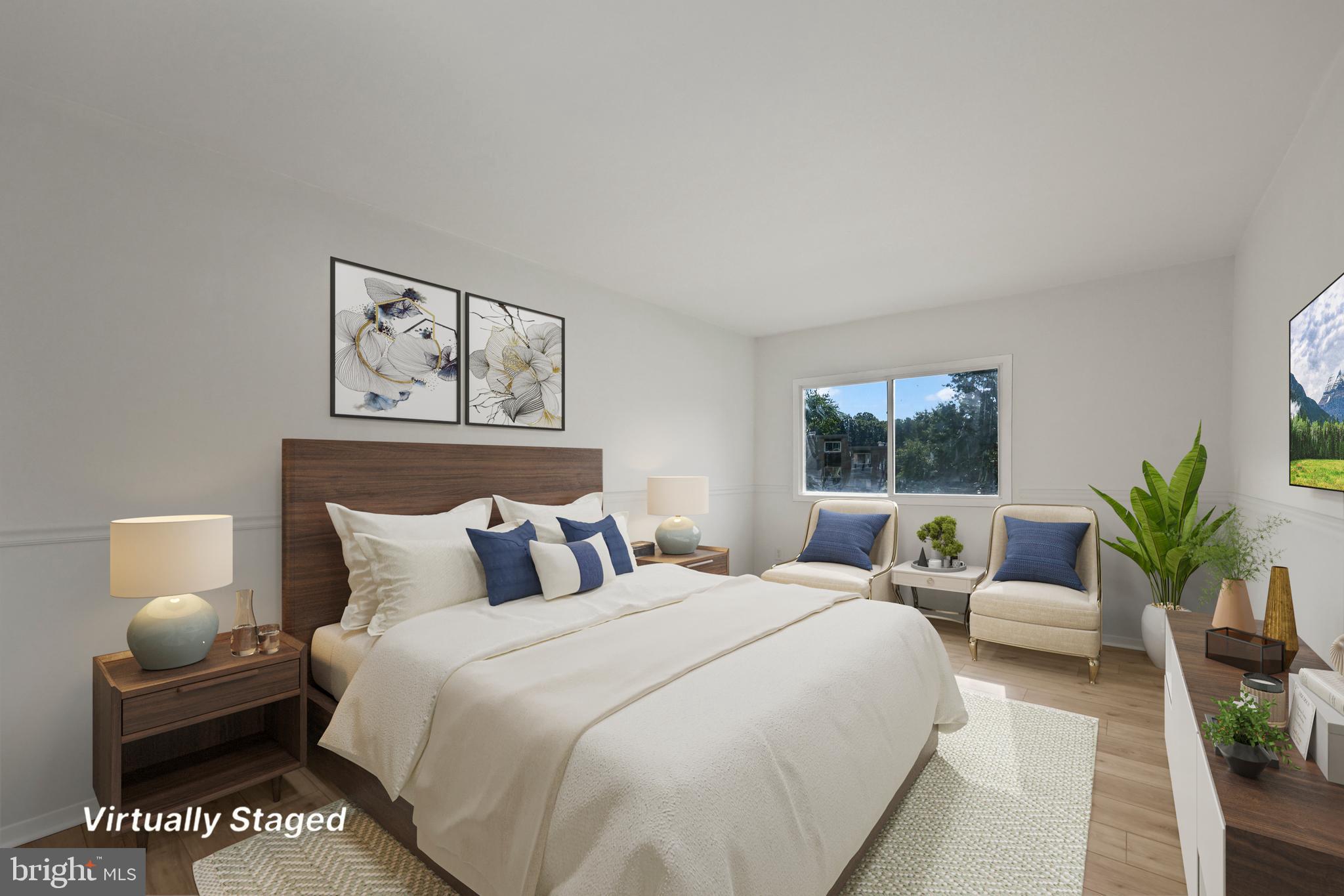 YORKTOWNE SQUARE - Residential