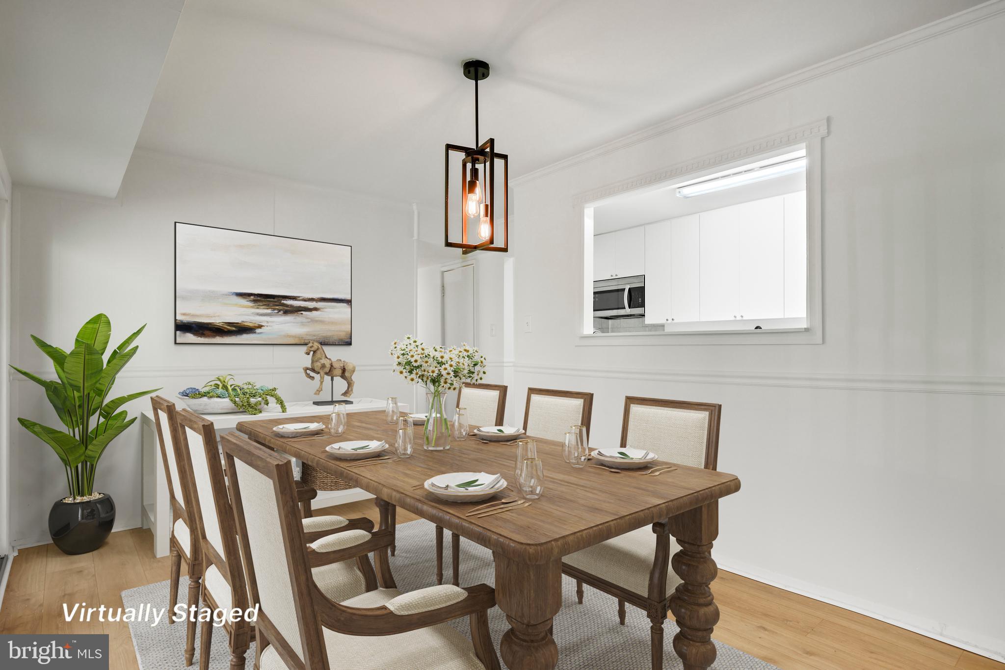 YORKTOWNE SQUARE - Residential