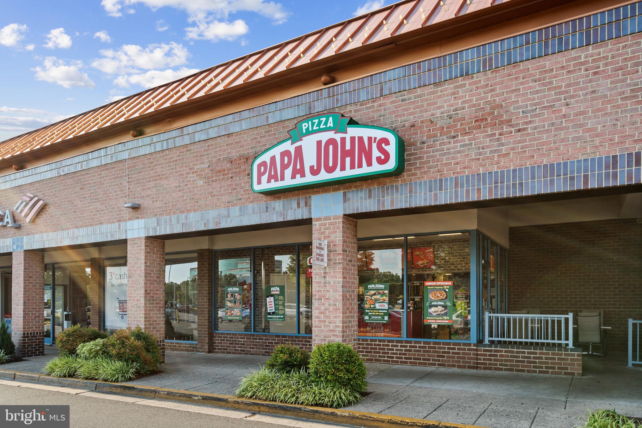 YORKTOWNE SQUARE - Residential