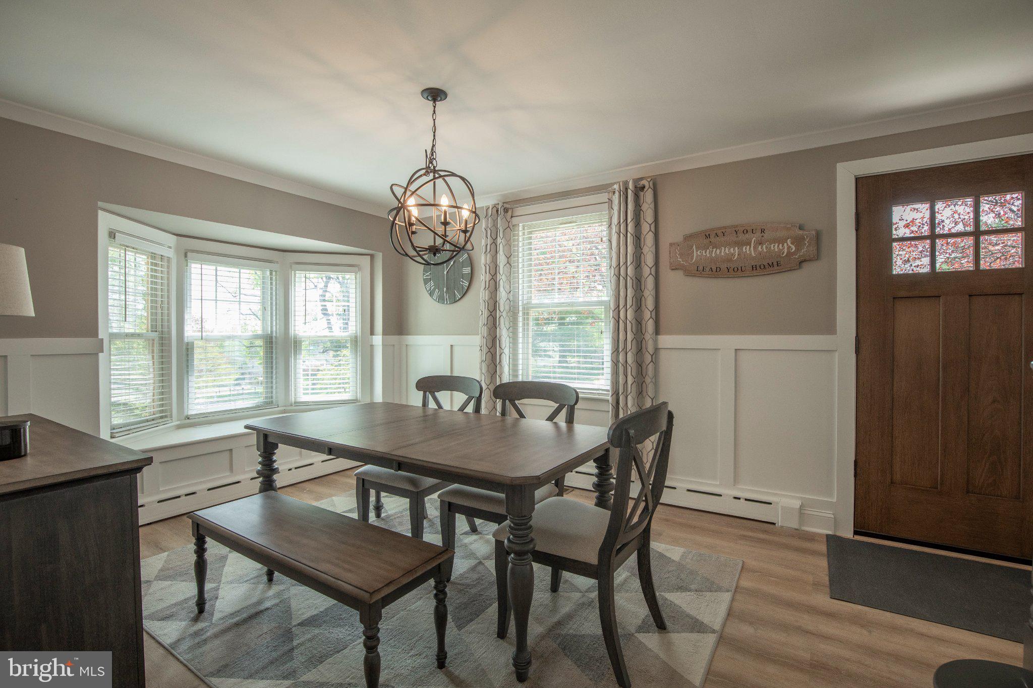 SQUIRREL RUN - Residential