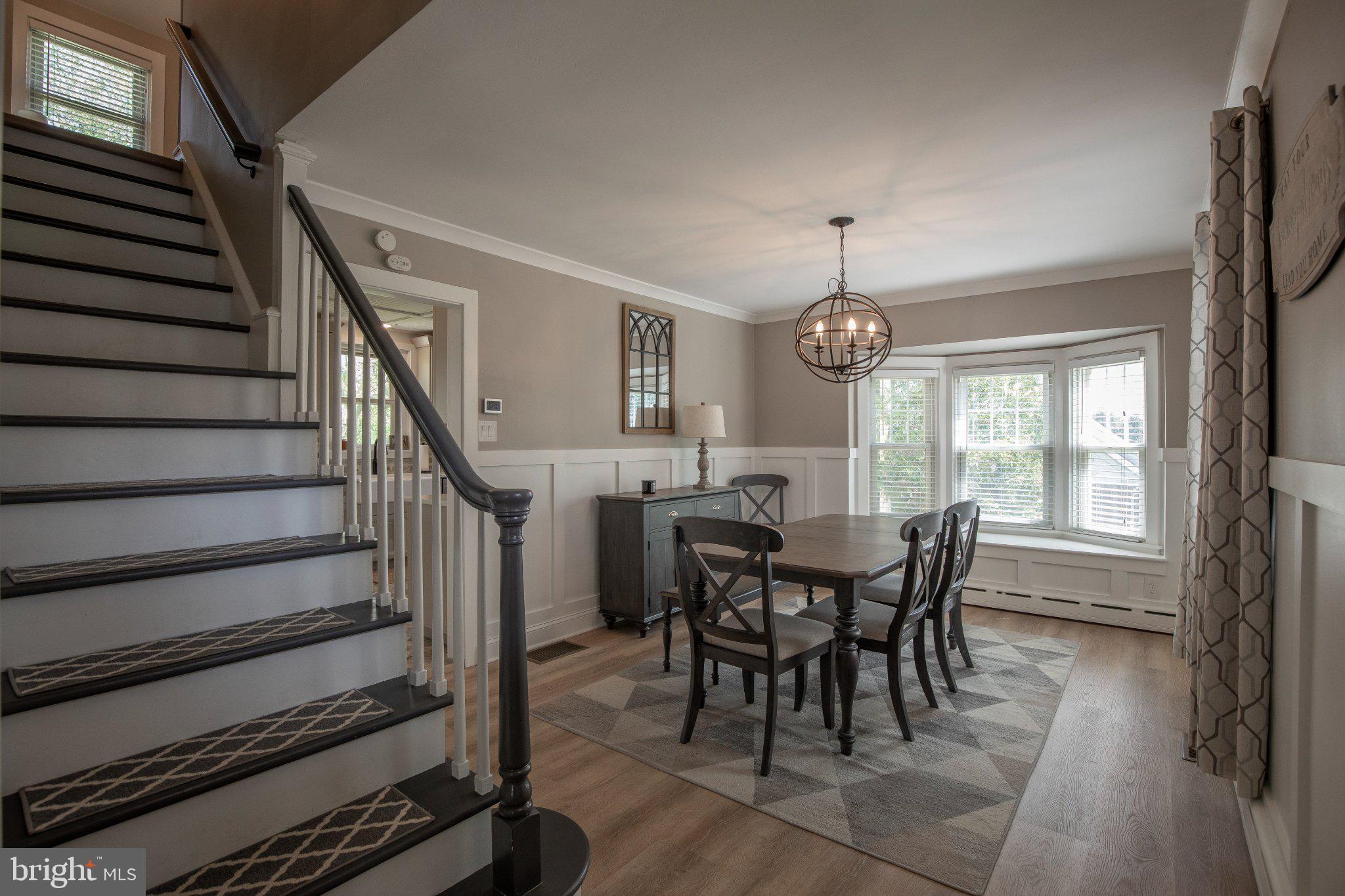 SQUIRREL RUN - Residential