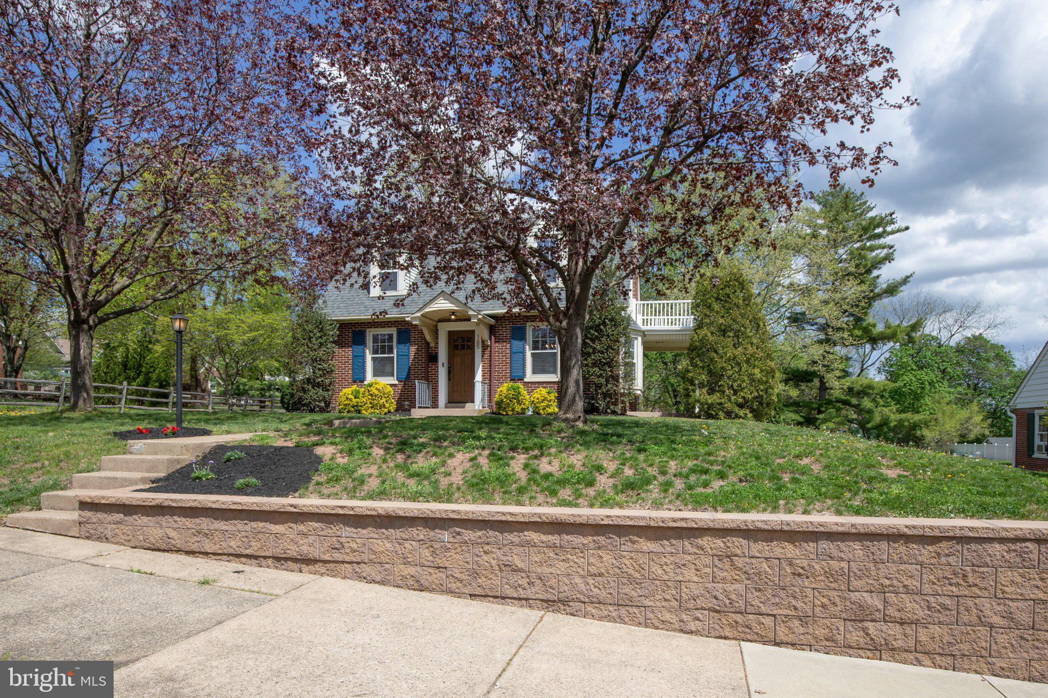 SQUIRREL RUN - Residential