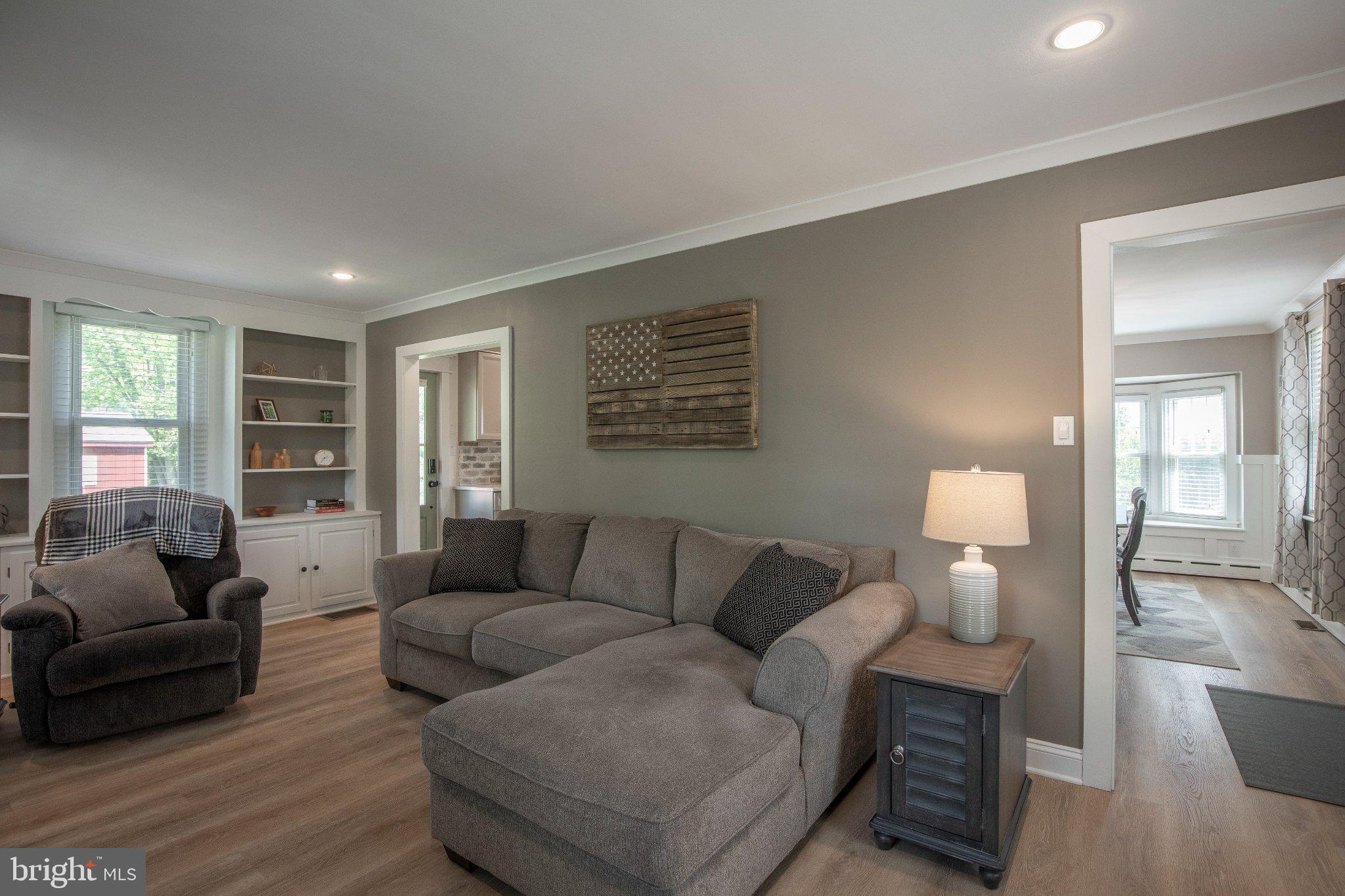 SQUIRREL RUN - Residential