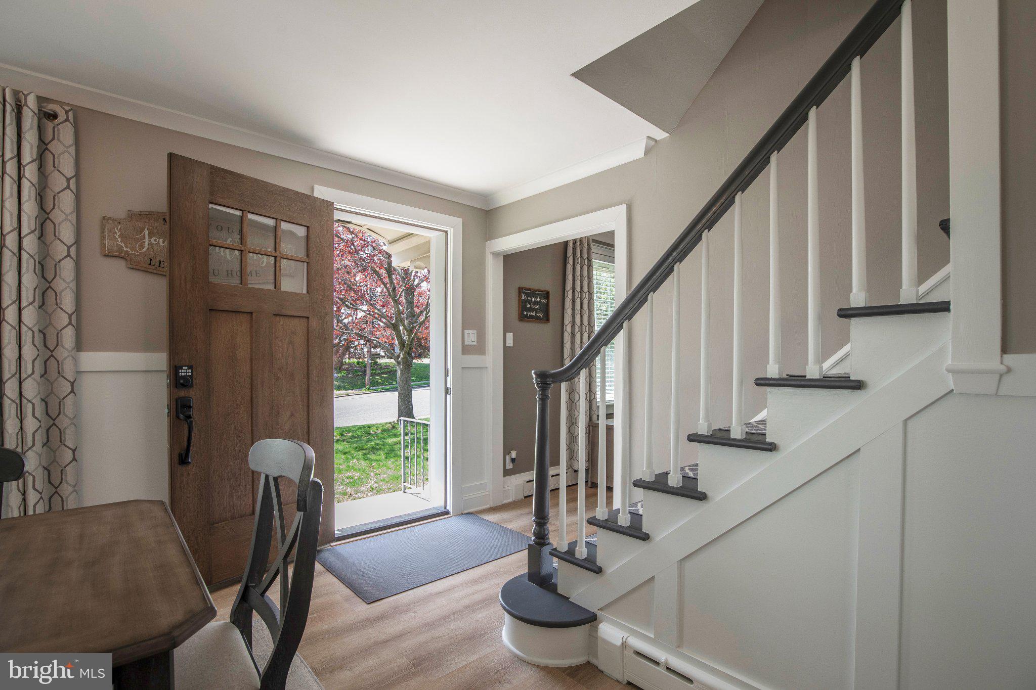 SQUIRREL RUN - Residential