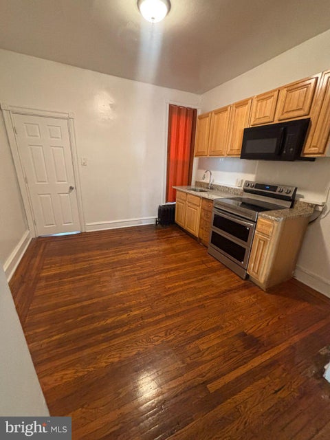Townhouse For Rent - 4812 Fairhill Street #1<br/> Philadelphia County, PHILADELPHIA, PA 19120