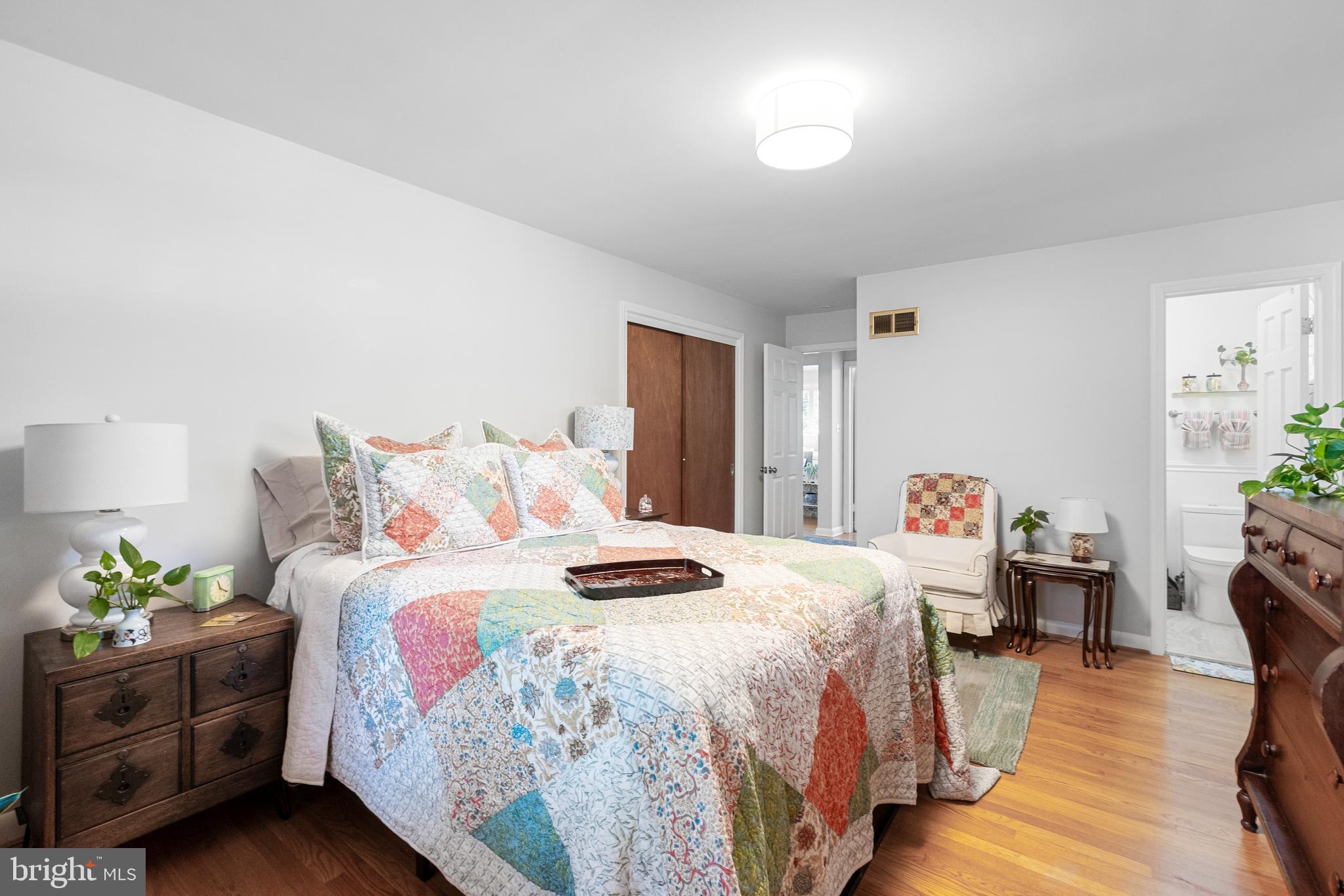 WAYCROFT - WOODLAWN - Residential