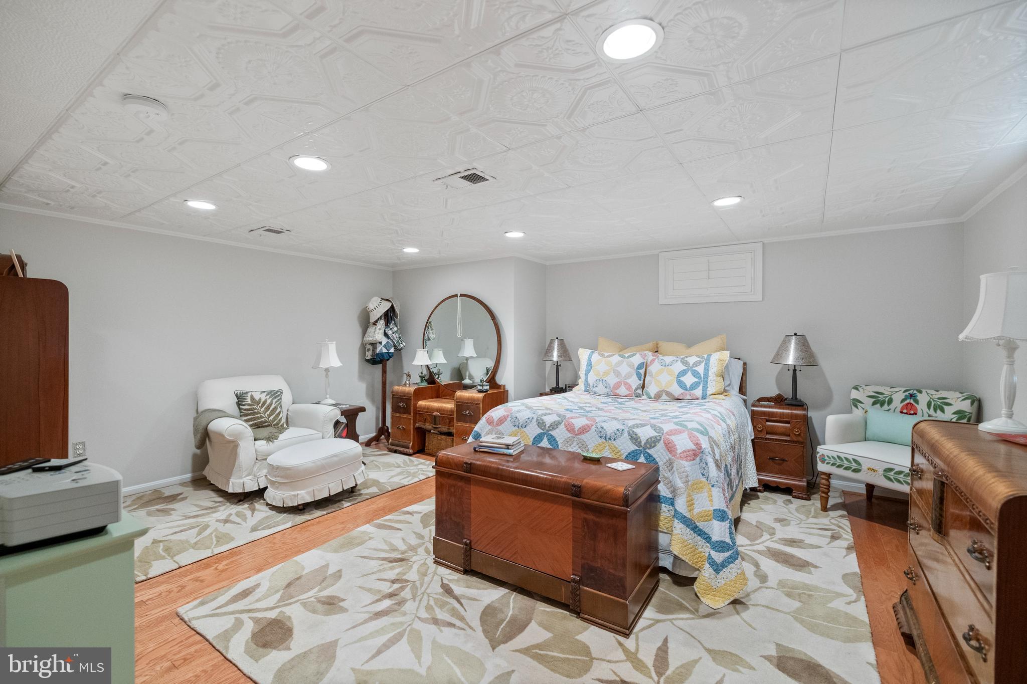 WAYCROFT - WOODLAWN - Residential