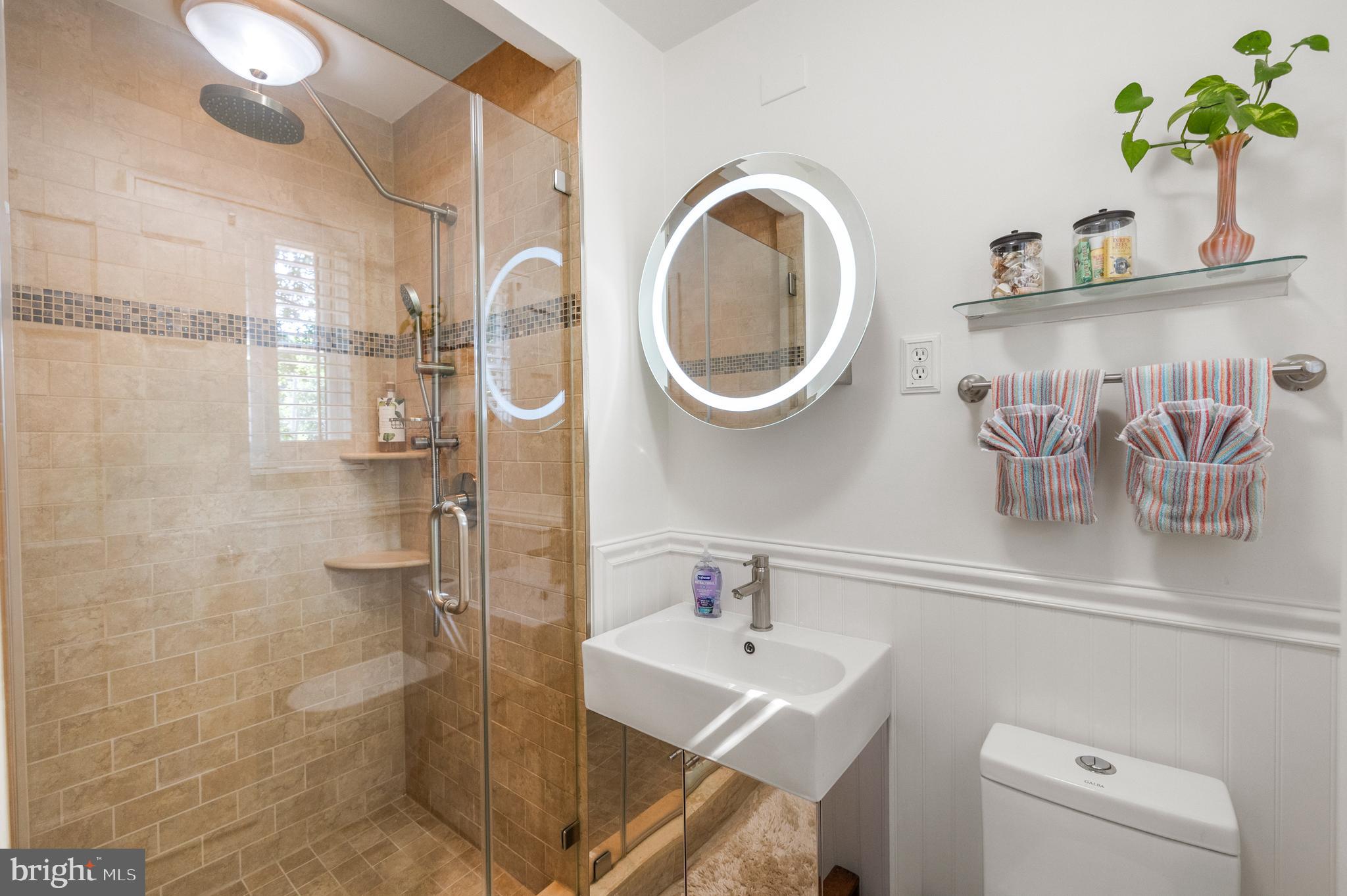 WAYCROFT - WOODLAWN - Residential