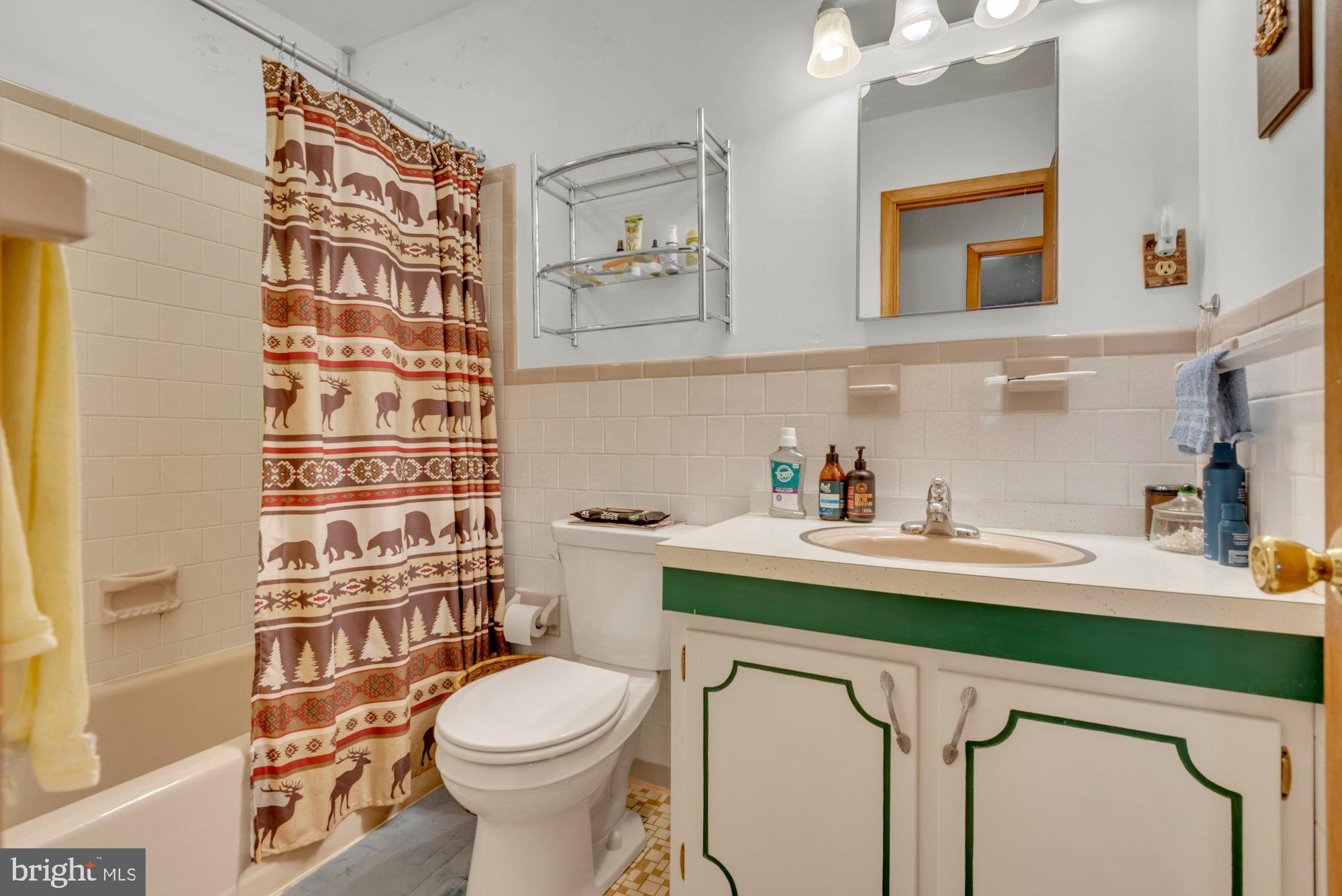 PINES ON THE SEVERN - Residential