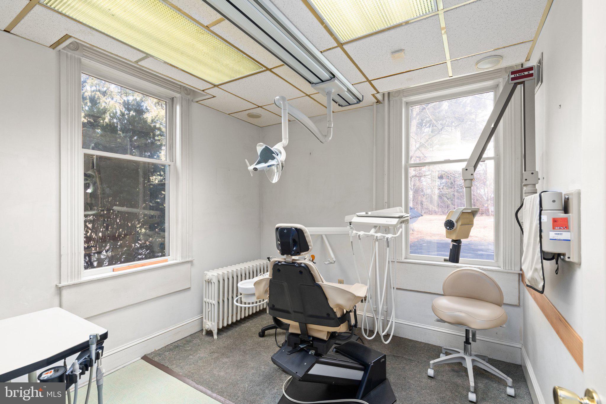 BEL AIR DOWNTOWN - Commercial Sale