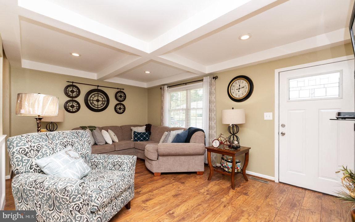 609 WINGLEAF COURT