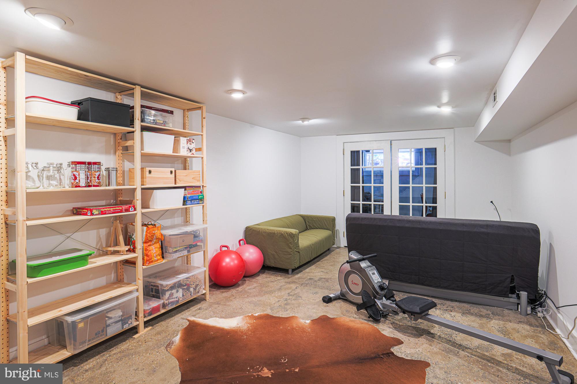 HAMPDEN HISTORIC DISTRICT - Residential