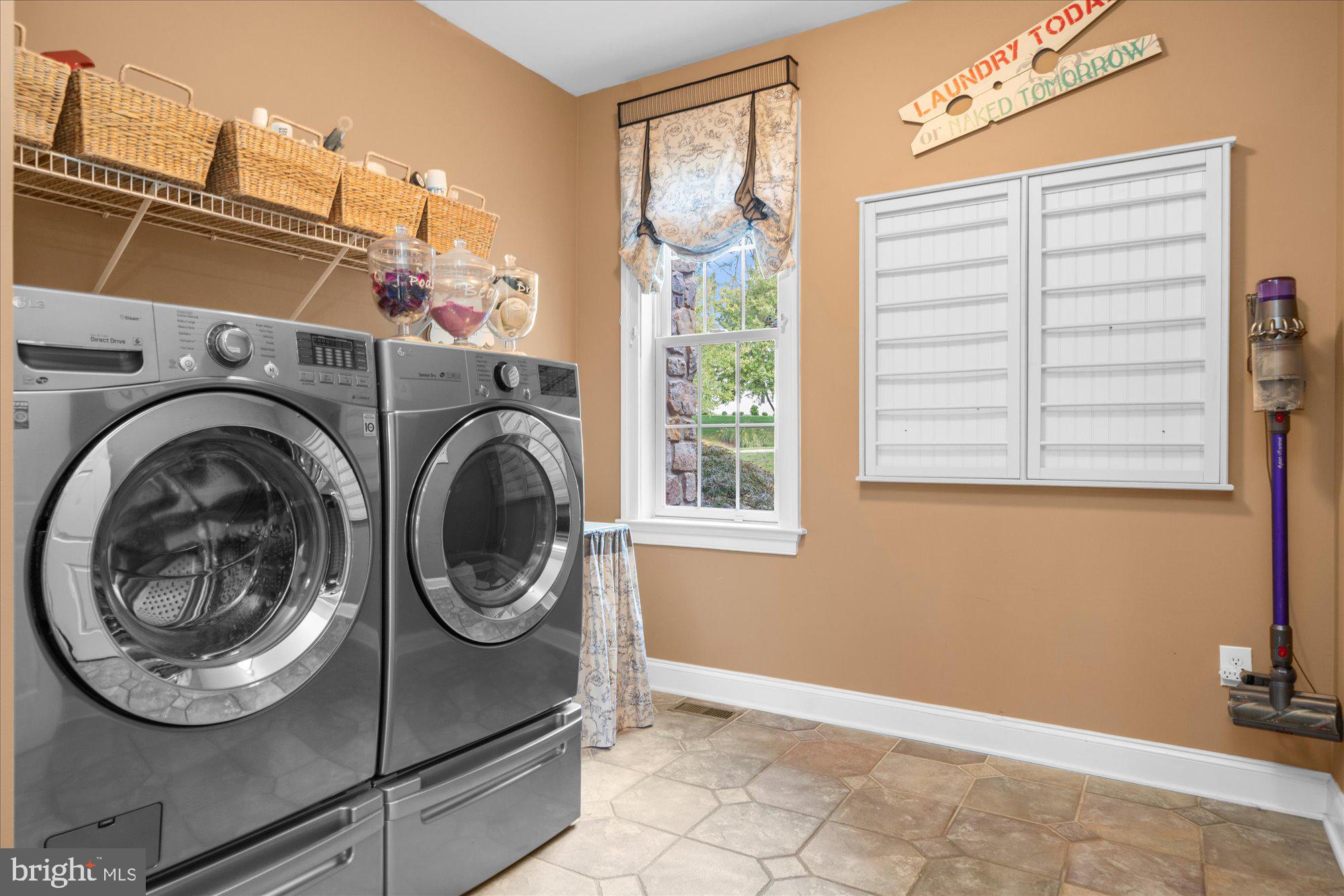 SPRINGTON RESERVE - Residential