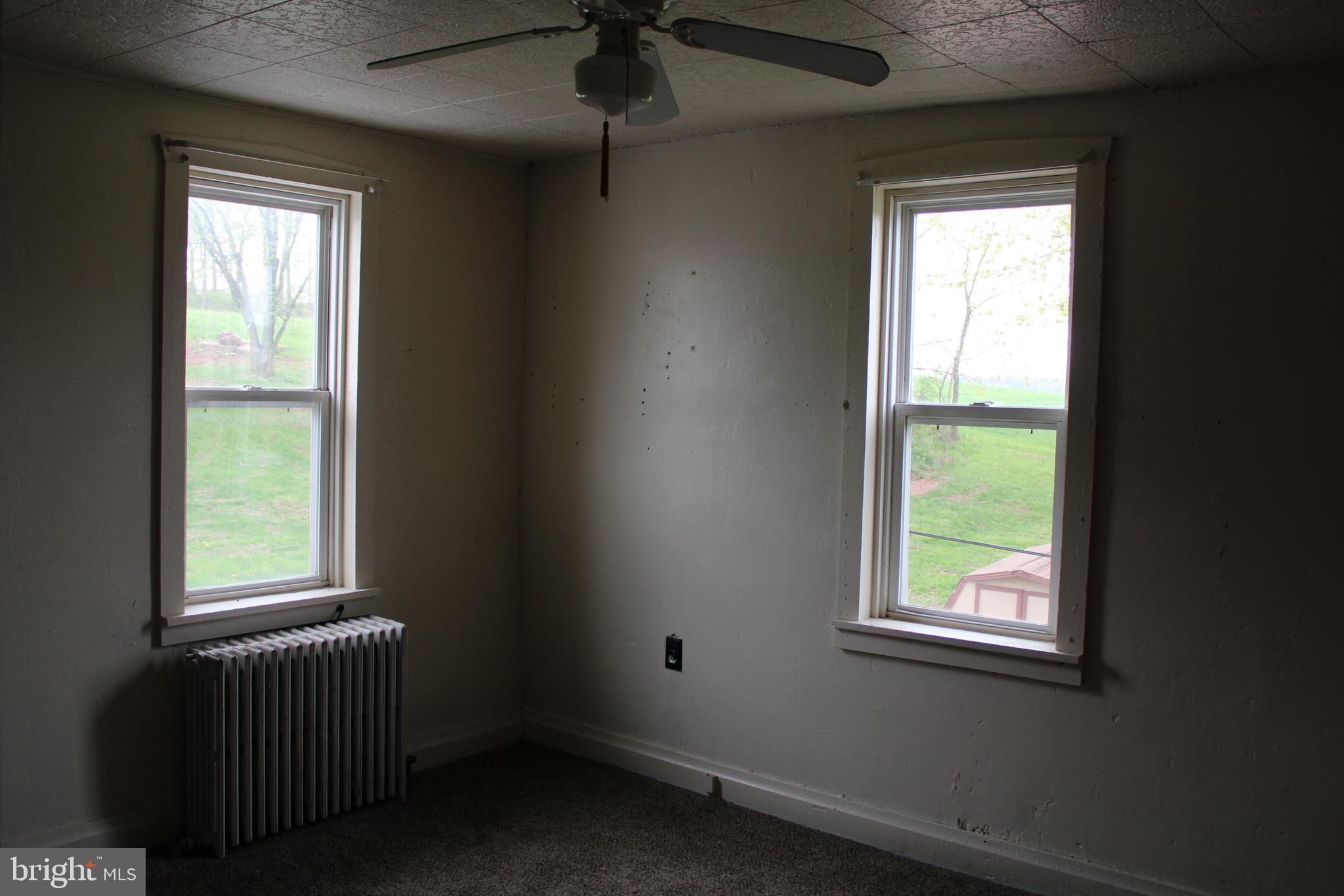 BRECKNOCK TOWNSHIP - Residential Lease